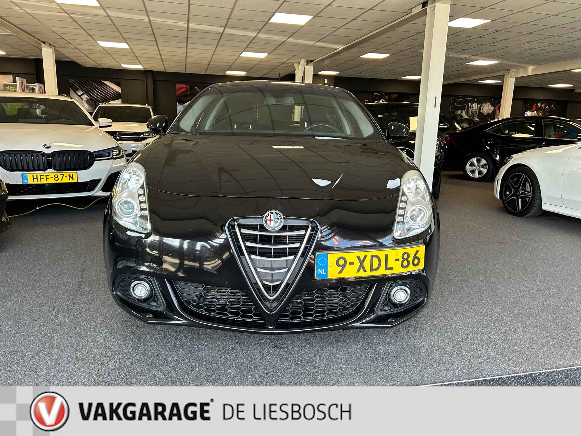 Alfa Romeo Giulietta 1.4 T Distinctive Lusso 170pk Automaat / navigatie / pdc / climate-control / cruise-control - 12/35