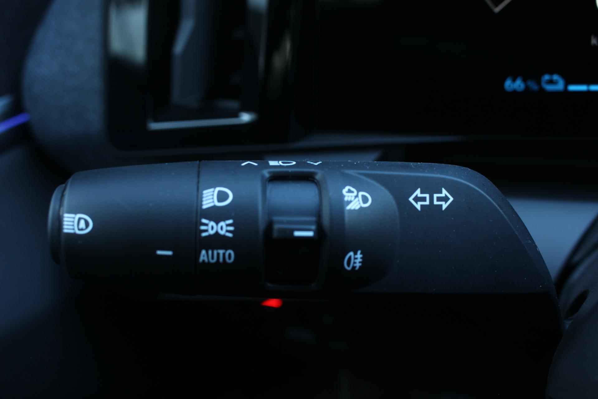 Renault Megane E-Tech EV60 Optimum Charge 220Pk Techno | Draadloze Apple & Android Carplay | Google Navigatie | Climate Control | Adaptieve Cruise Control | Parkeersensoren Achter | Achteruitrijcamera | Stuurverwarming | - 13/27