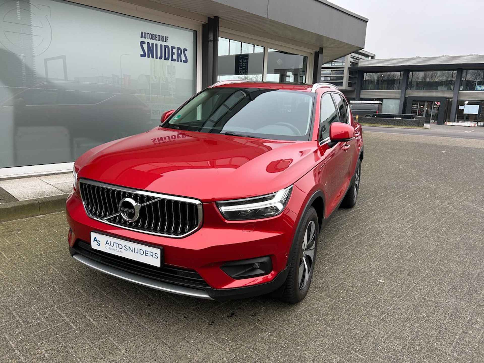 VOLVO Xc40 T5 Recharge Inscription Expression Automaat - 2/35