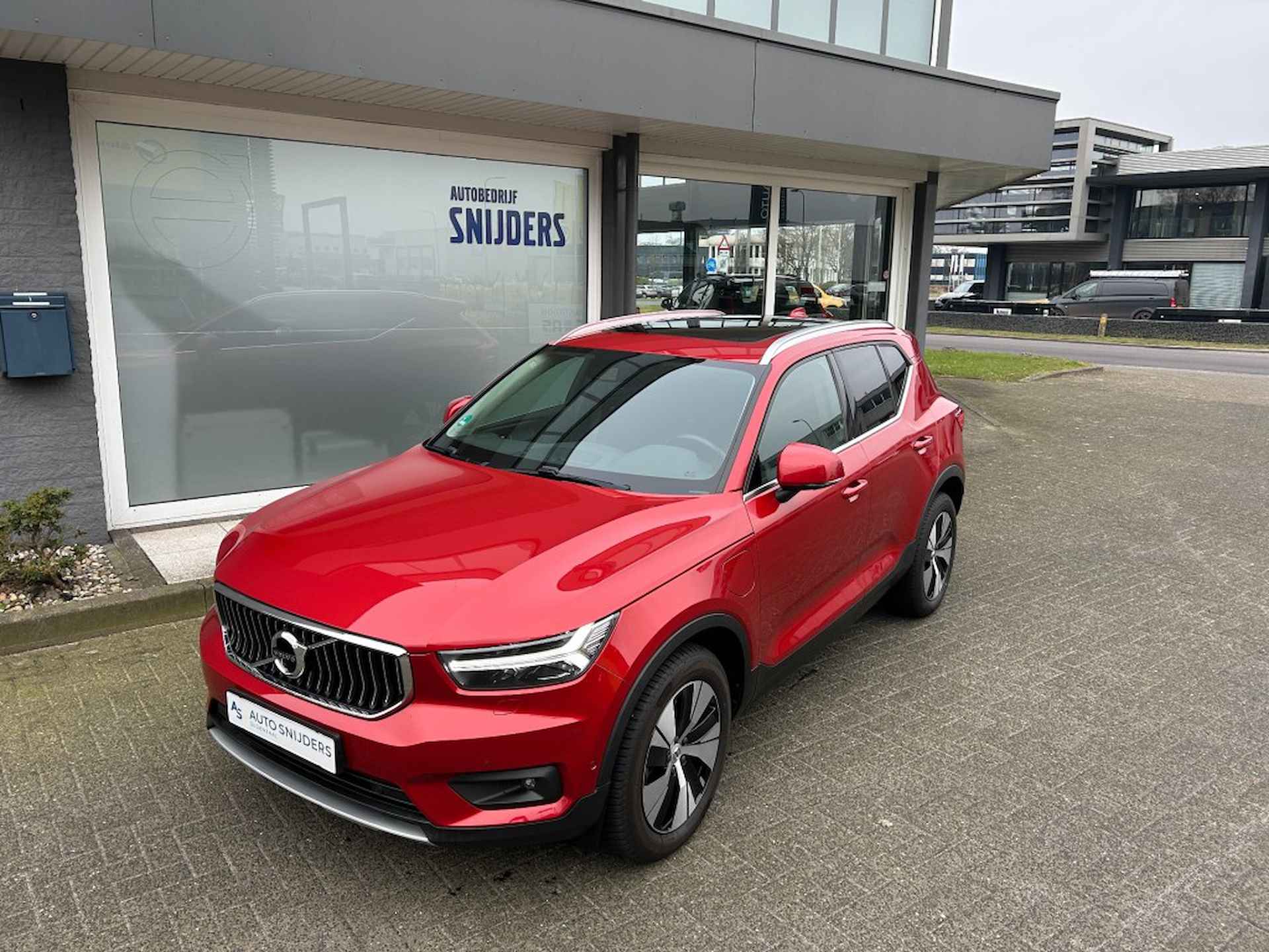 VOLVO Xc40 T5 Recharge Inscription Expression Automaat - 3/35