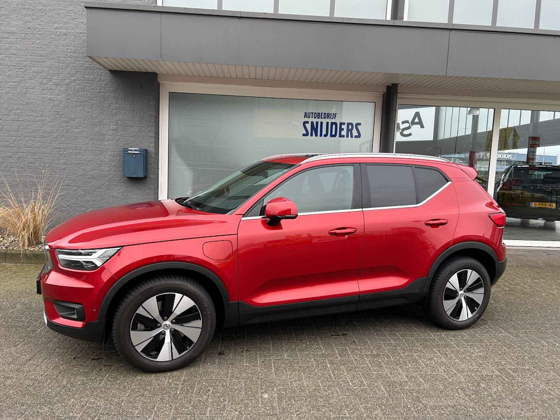 VOLVO Xc40 T5 Recharge Inscription Expression Automaat - 4/35