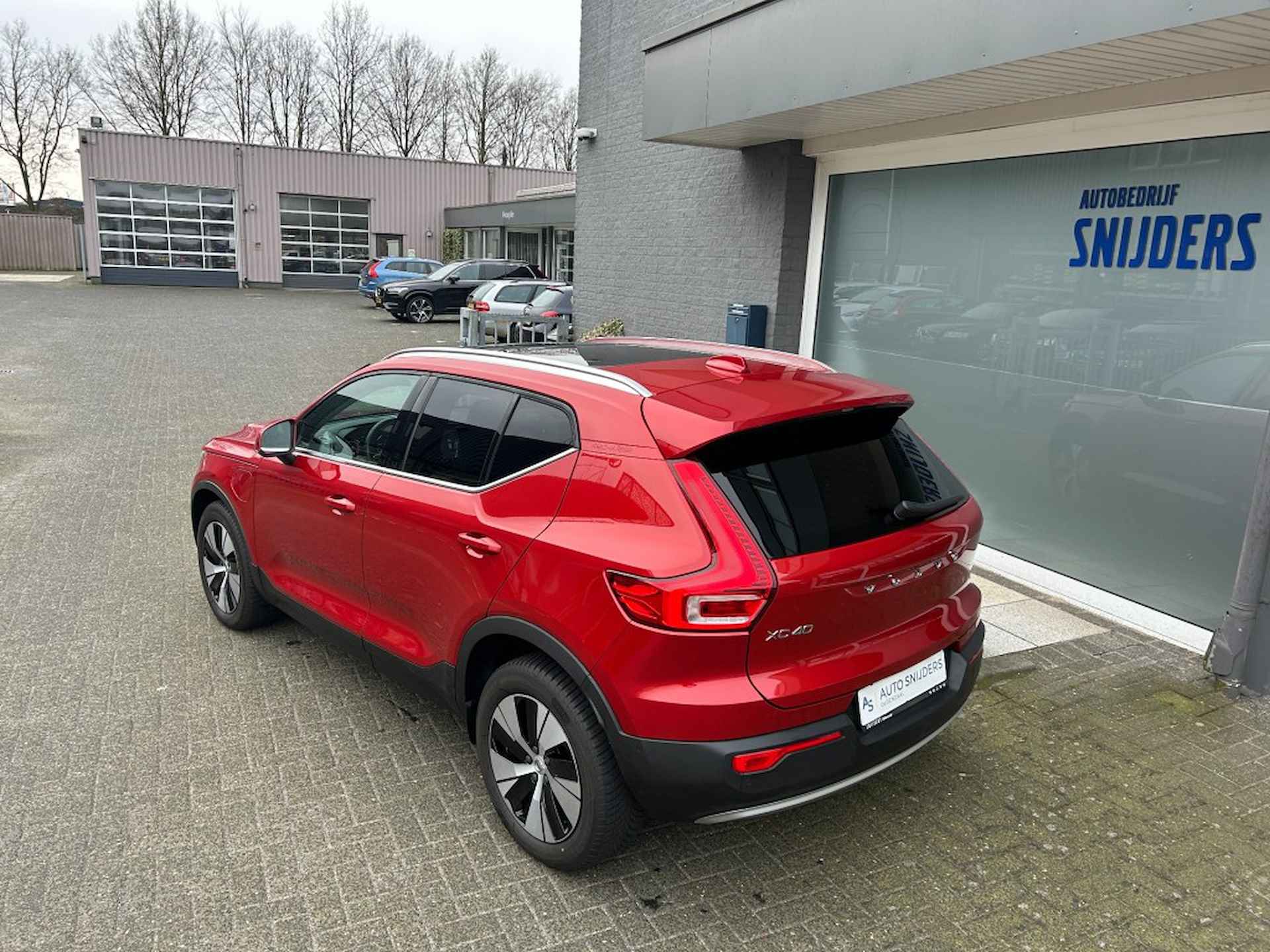 VOLVO Xc40 T5 Recharge Inscription Expression Automaat - 7/35