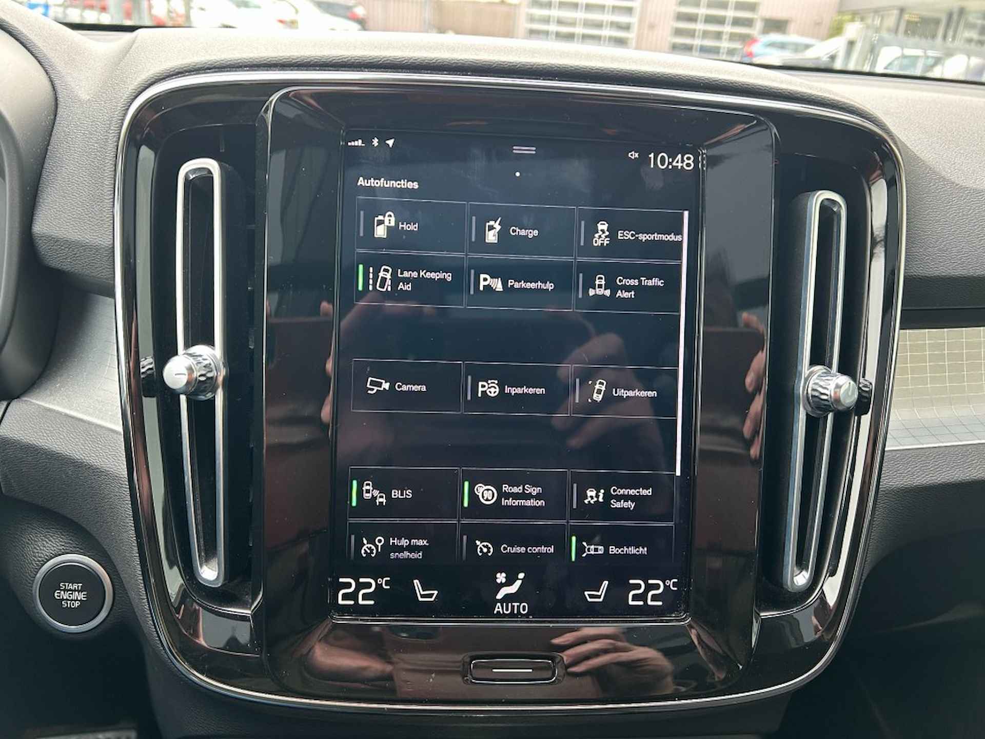 VOLVO Xc40 T5 Recharge Inscription Expression Automaat - 32/35