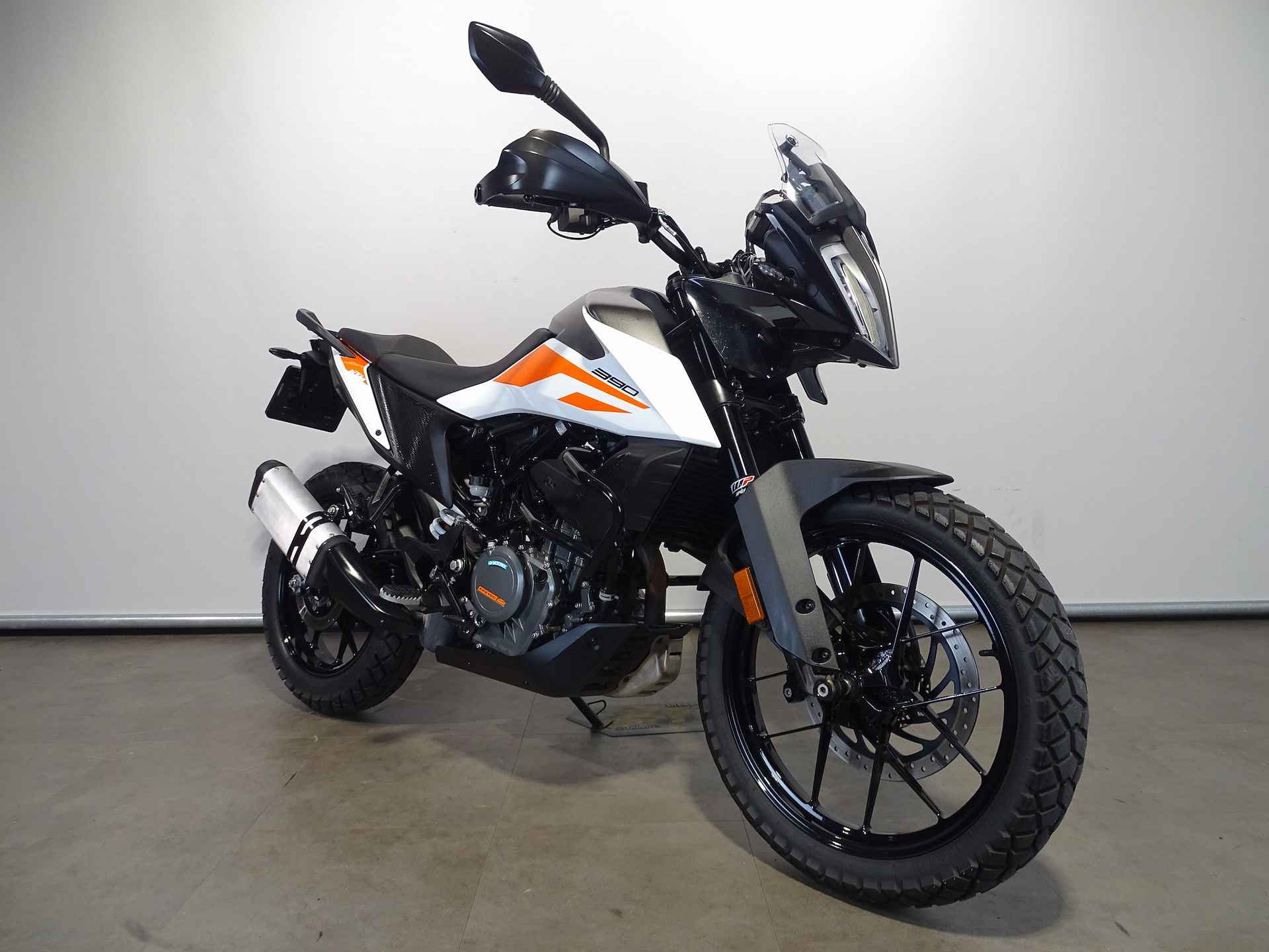 KTM 390 ADVENTURE - 2/9