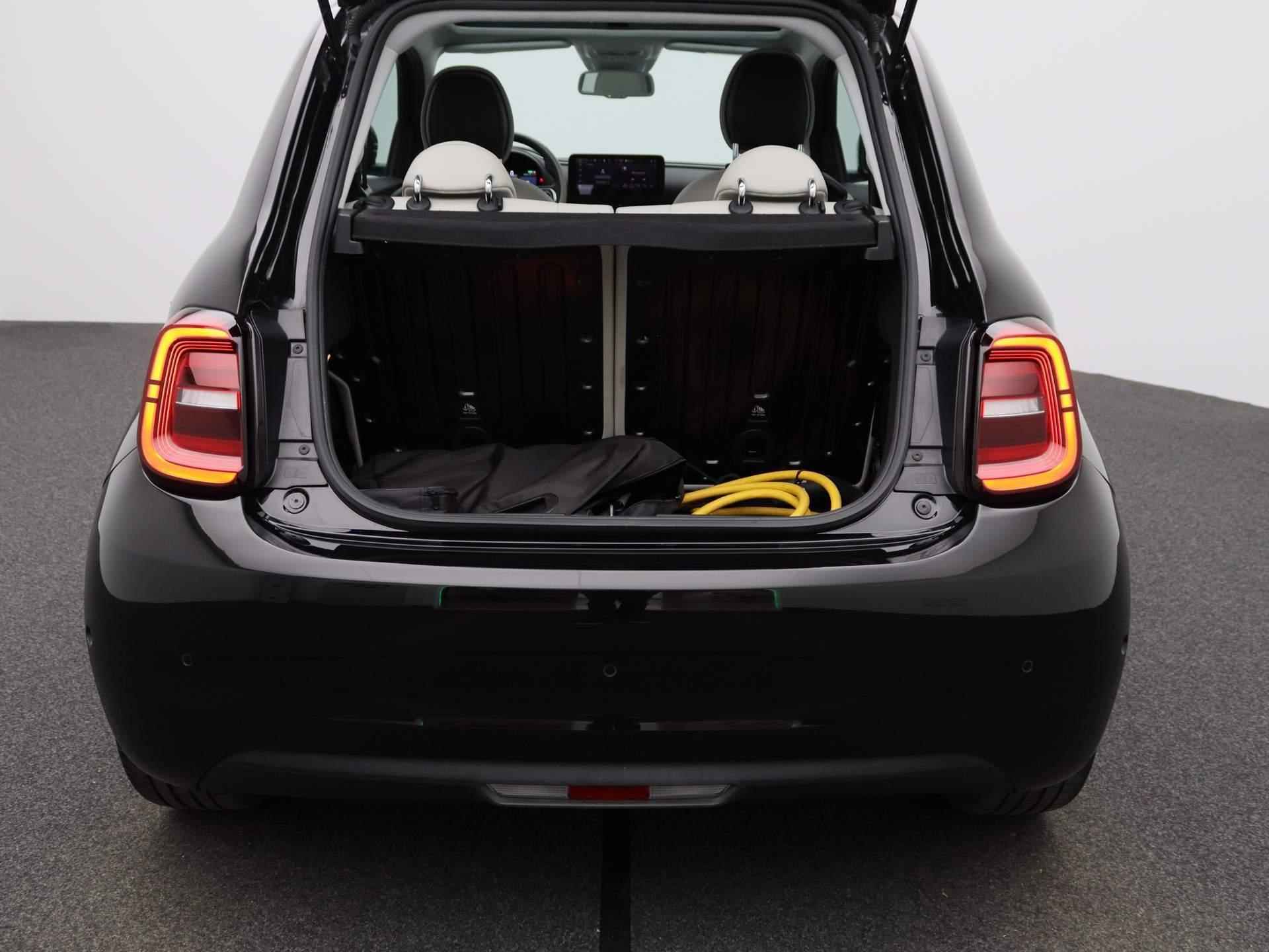 Fiat 500e La Prima 42 kWh | Leder | Navi | ECC | Cam | LMV | Pano | - 13/47