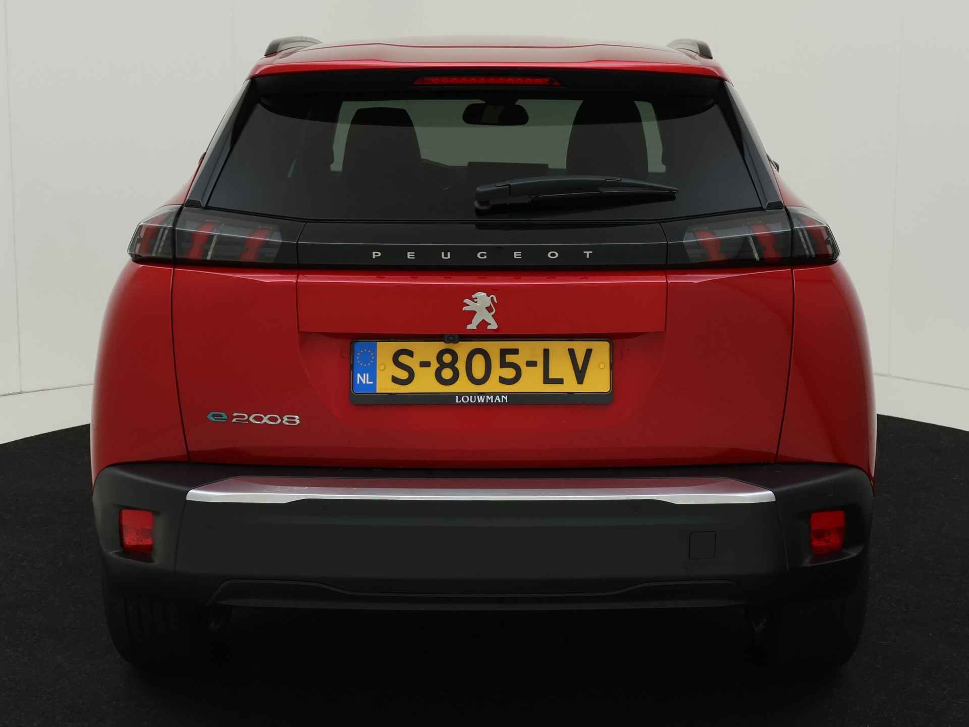 Peugeot e-2008 EV Allure Pack 50 kWh | Navigatie | Camera | Stoelverwarming | BTW |  | Beschikbaarheid in overleg | - 25/38