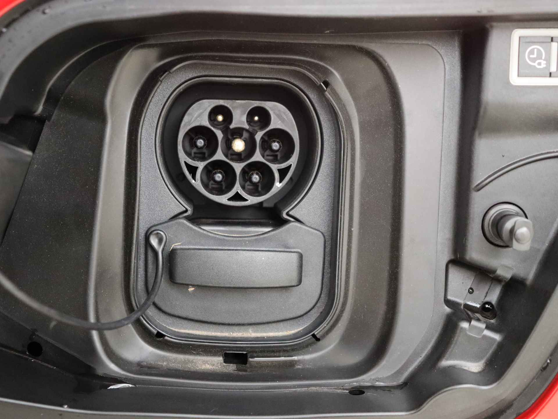 Peugeot e-2008 EV Allure Pack 50 kWh | Navigatie | Camera | Stoelverwarming | BTW |  | Beschikbaarheid in overleg | - 35/38