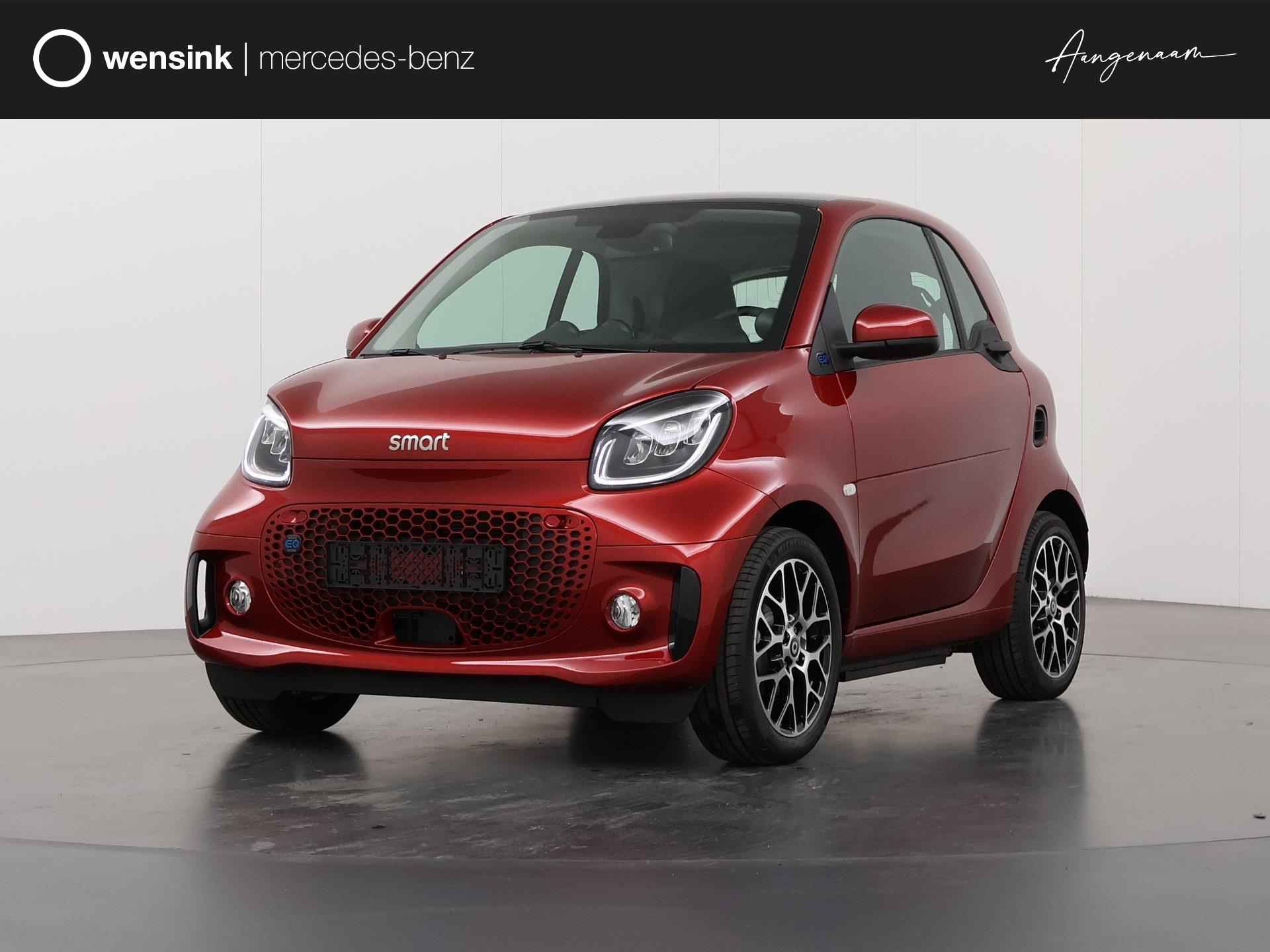 Smart fortwo EQ comfort plus EQ Comfort PLUS 18 kWh Smart fortwo EQ comfort plus EQ Comfort PLUS | Bodypanels in carmine RED (metallic) - 1/38