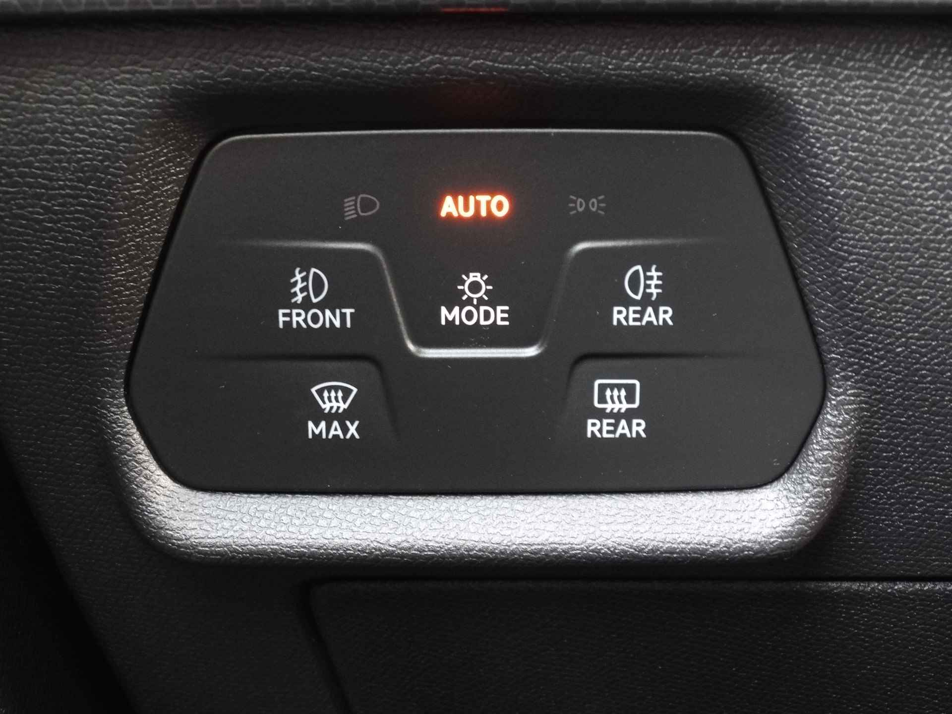 SEAT Leon 1.0 eTSI 110PK 7-DSG automaat Style Business Intense | Navigatie | Climate Control | Achteruitrijcamera | - 15/29