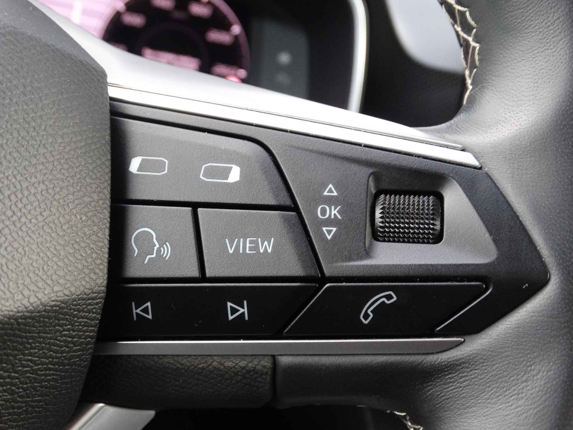 SEAT Leon 1.0 eTSI 110PK 7-DSG automaat Style Business Intense | Navigatie | Climate Control | Achteruitrijcamera | - 18/29