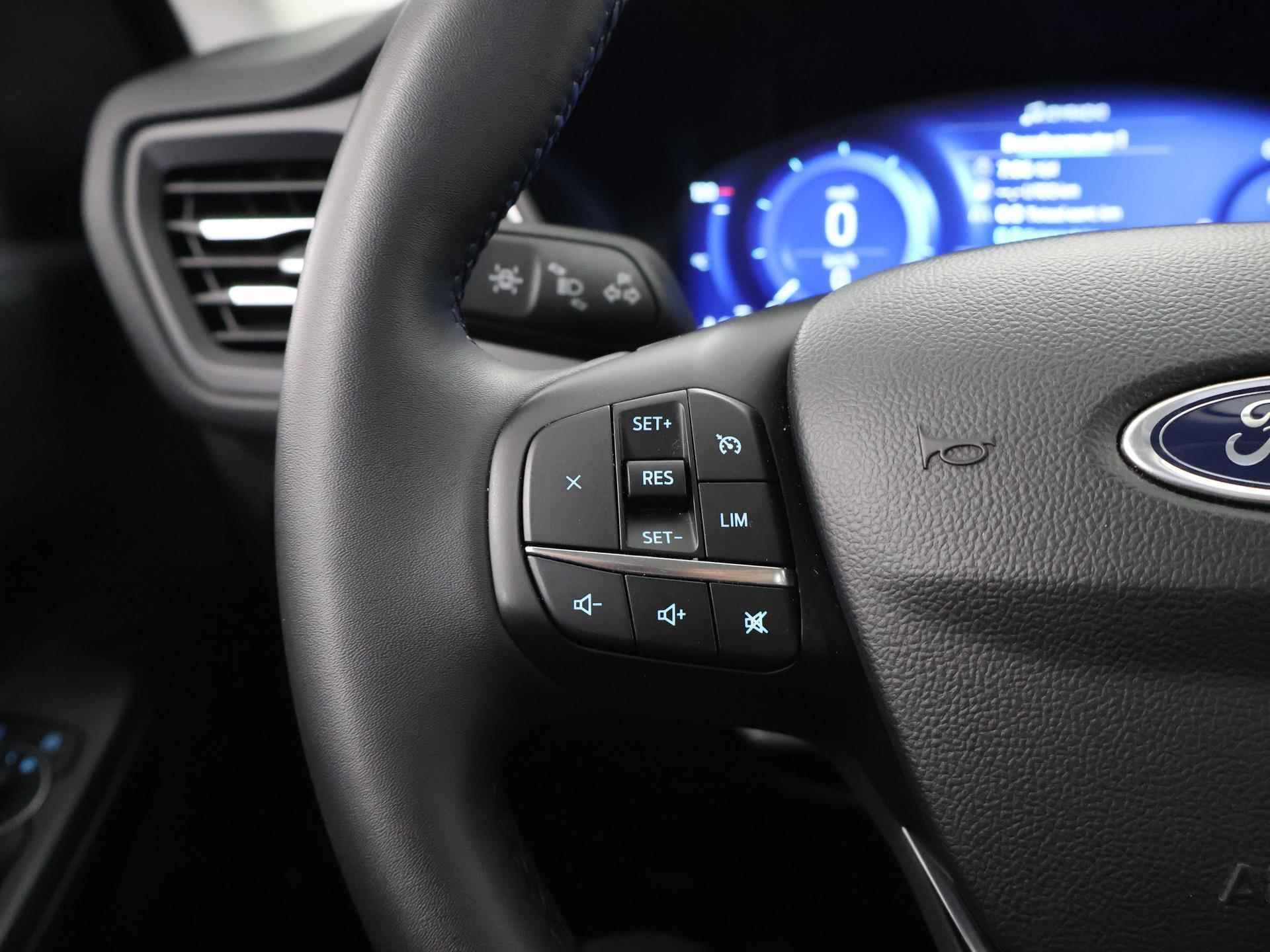 Ford Kuga 2.5 PHEV Titanium | Winterpack | Navigatie | Climate Control | Apple Carplay | - 33/41