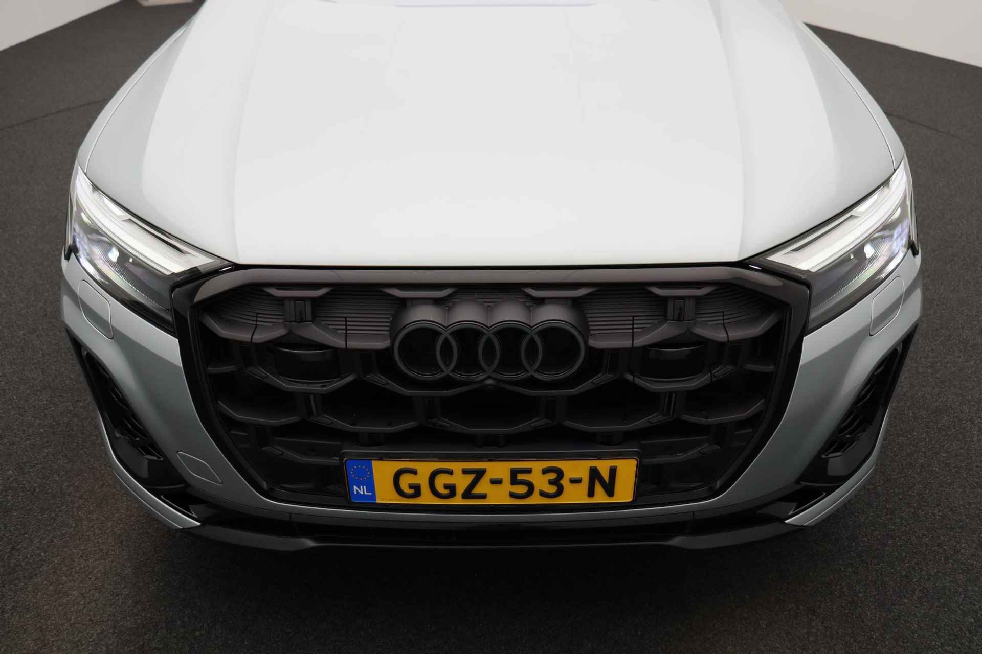 Audi Q7 55 TFSI e quattro Pro Line S 381 PK | Assistentiepakket tour | B&O Premium | Glazen panoramadak | Trekhaak | Assistentiepakket parking plus | Achterbank plus | Comfortsleutel | Lichtpakket plus ambient light | Sportstoelen plus voorin | - 85/90