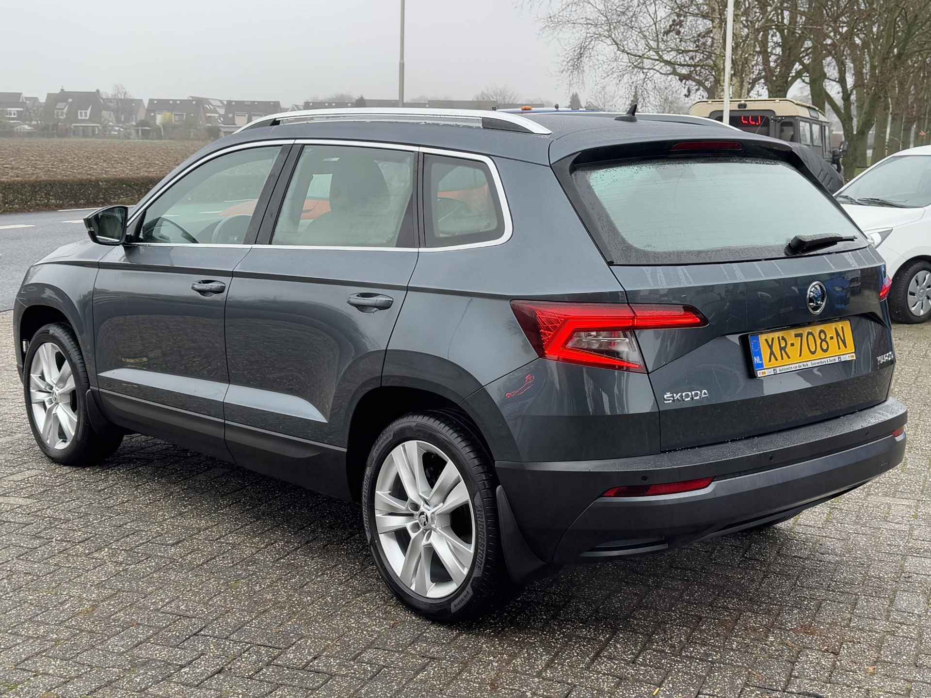 Skoda Karoq 1.5 TSI ACT Style Business KLIMA | NAVI | CAMERA | BOVAG!! - 4/32