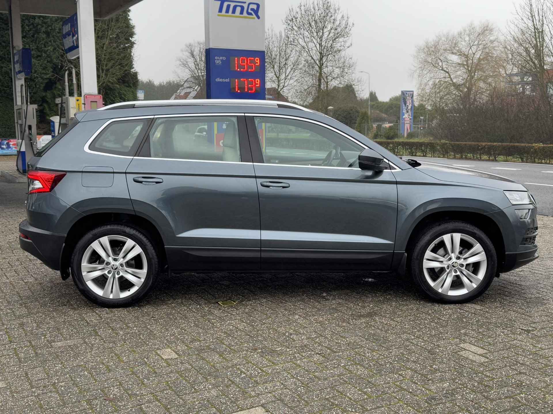 Skoda Karoq 1.5 TSI ACT Style Business KLIMA | NAVI | CAMERA | BOVAG!! - 7/32