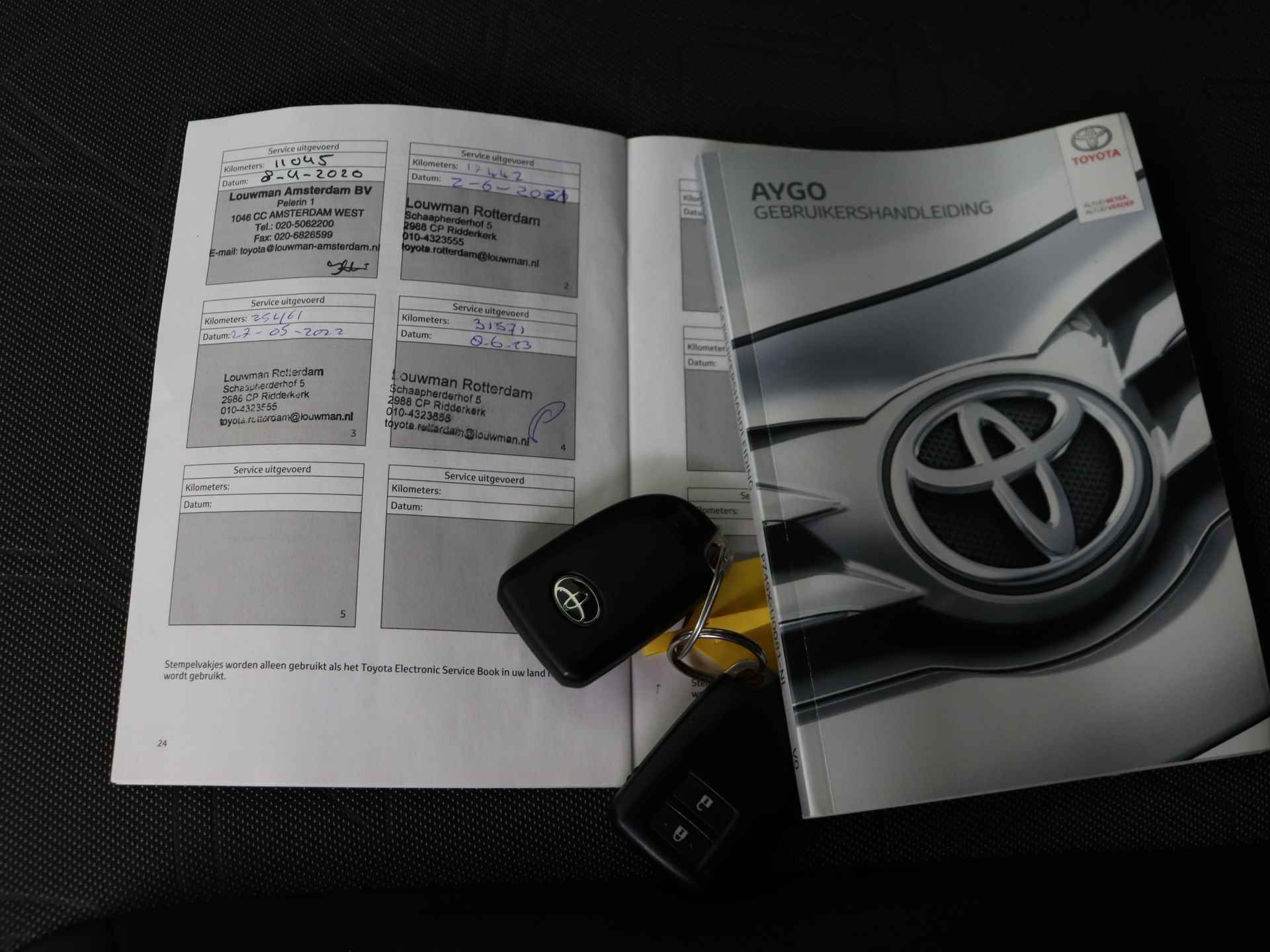 Toyota Aygo 1.0 VVT-i x-clusiv I Safety Sense | Apple Carplay/Android Auto I Climate Control I Keyless Entry/Start I 1e Eigenaar I Volledig LOUWMAN Onderhouden I - 14/45