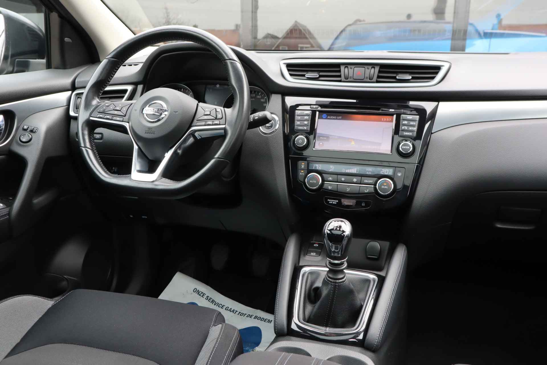 Nissan QASHQAI 1.2 N-Connecta | Trekhaak | Panoramadak | 360 Camera | Navigatie | Stoelverwarming - 37/43