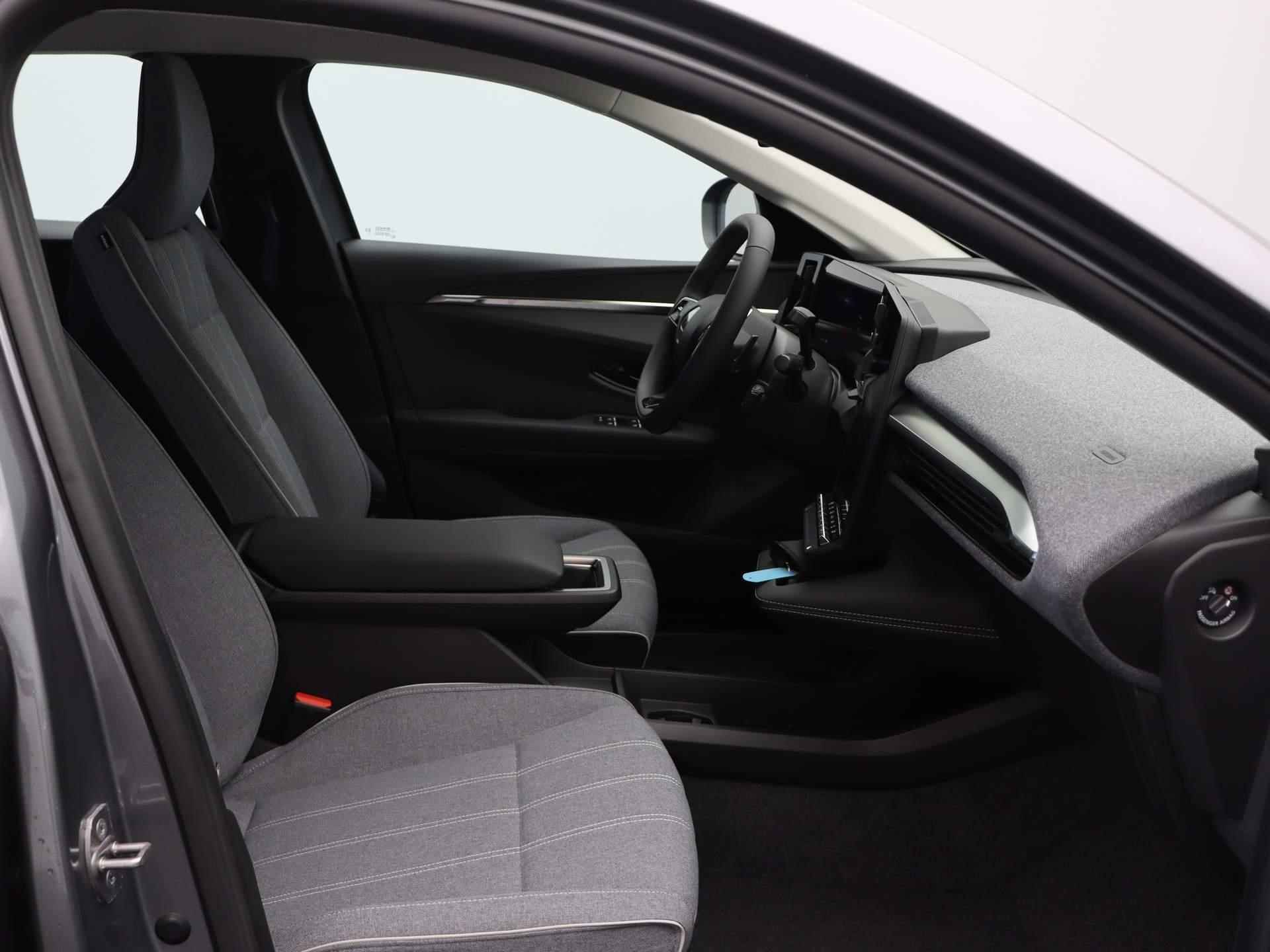 Renault Megane E-Tech EV60 Optimum Charge Business Ed. Evolution | Adaptive Cruise Control | Stuur + Stoelverwarming | Dodehoekdetectie met correctie | Warmtepomp | - 4/39