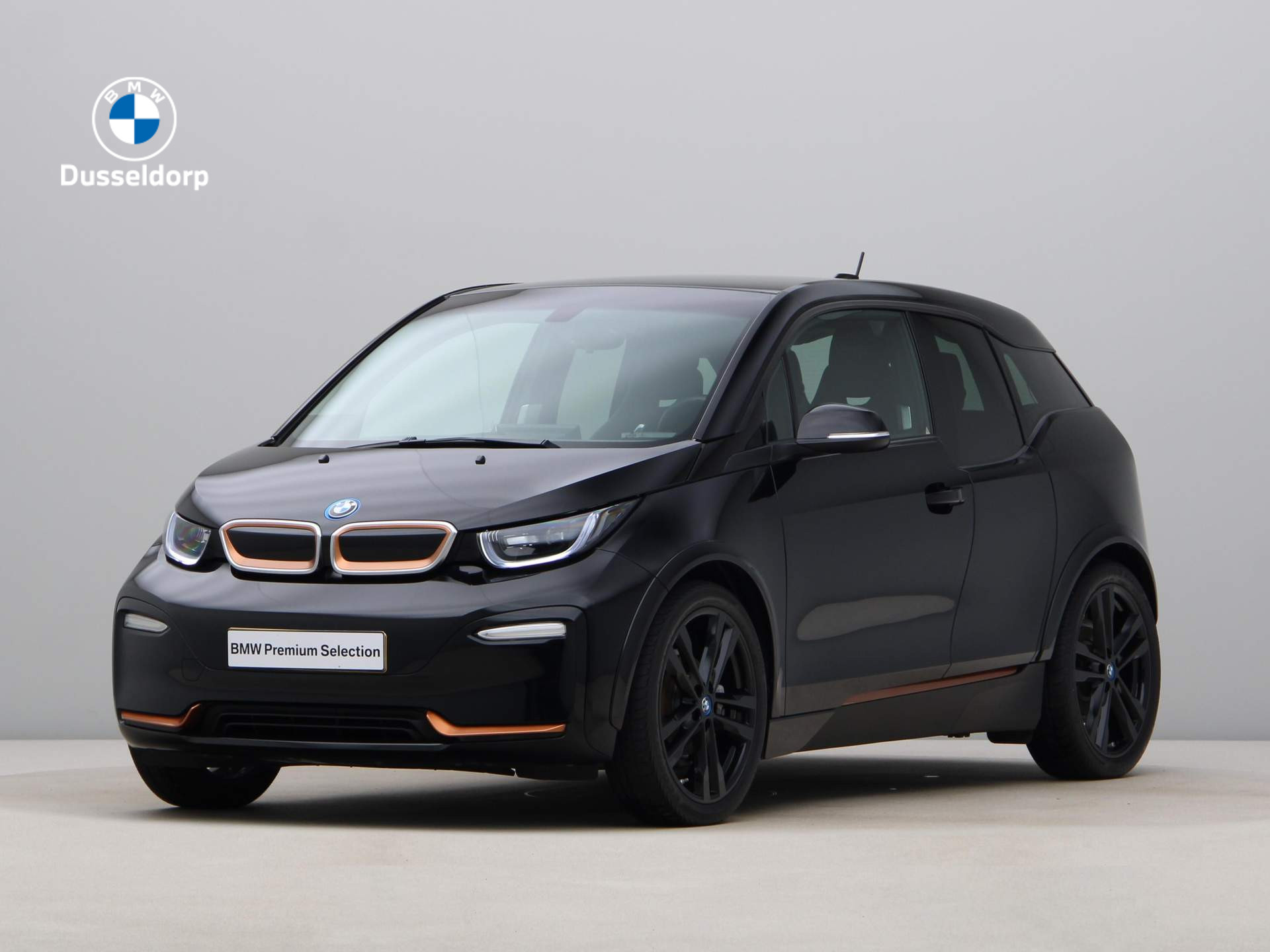 BMW i3 S 120Ah 42 kWh RoadStyle Edition bij viaBOVAG.nl