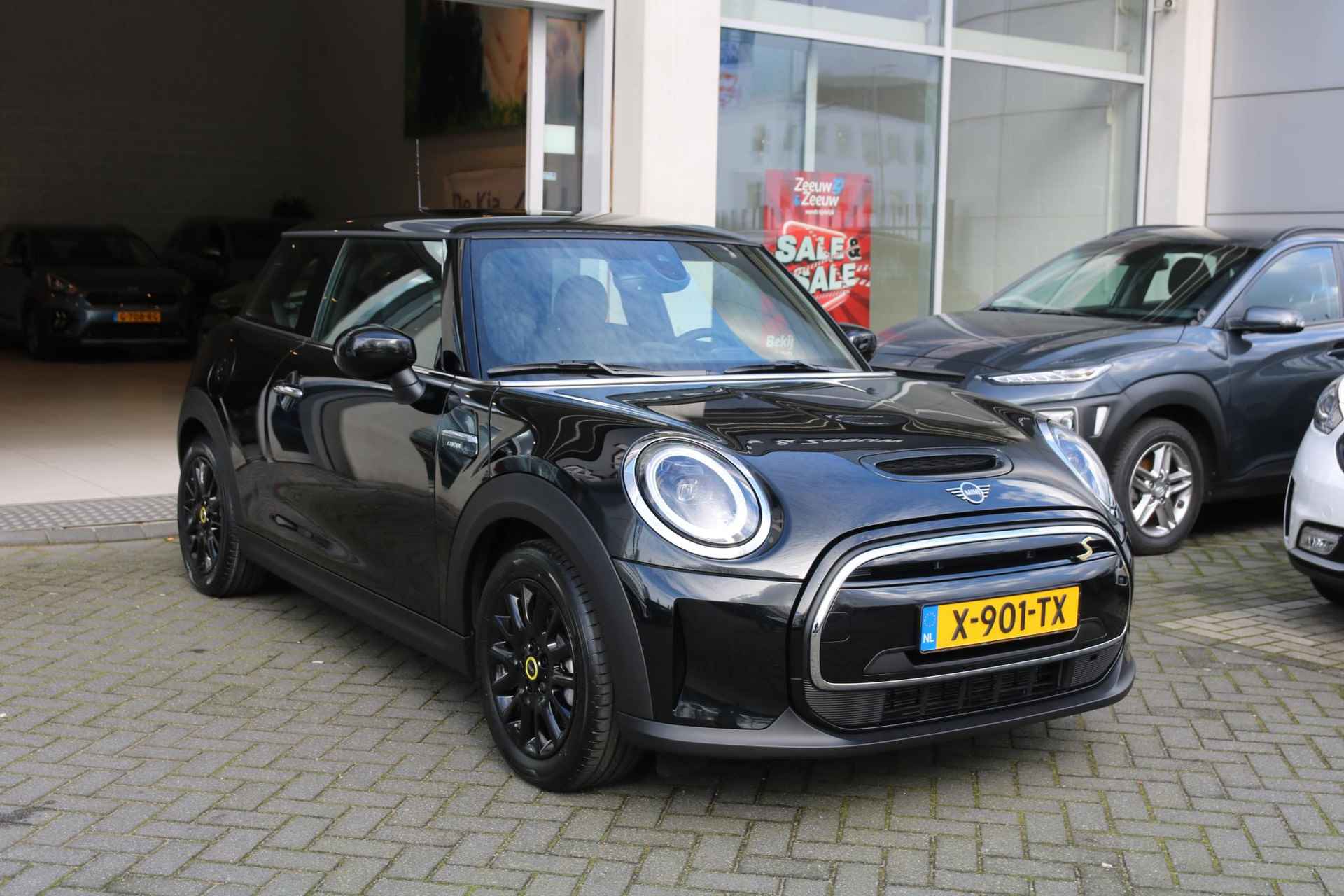 Mini Mini Electric Camden Edition 33 kWh NIEUW | Airco | Navi | LM Velgen | Cruise Control | Stoelverwarming |EXTR 2000 EURO SUBSIDIE VOORDEEL MOGELIJK| - 5/25