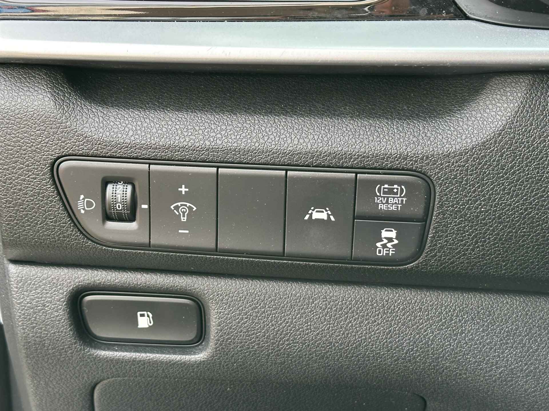 Kia Niro 1.6 GDi Hybrid DynamicLine | Navi | Bluetooth | Apple Carplay | Adapt. Cruise | PDC incl. Camera | Trekhaak - 24/69
