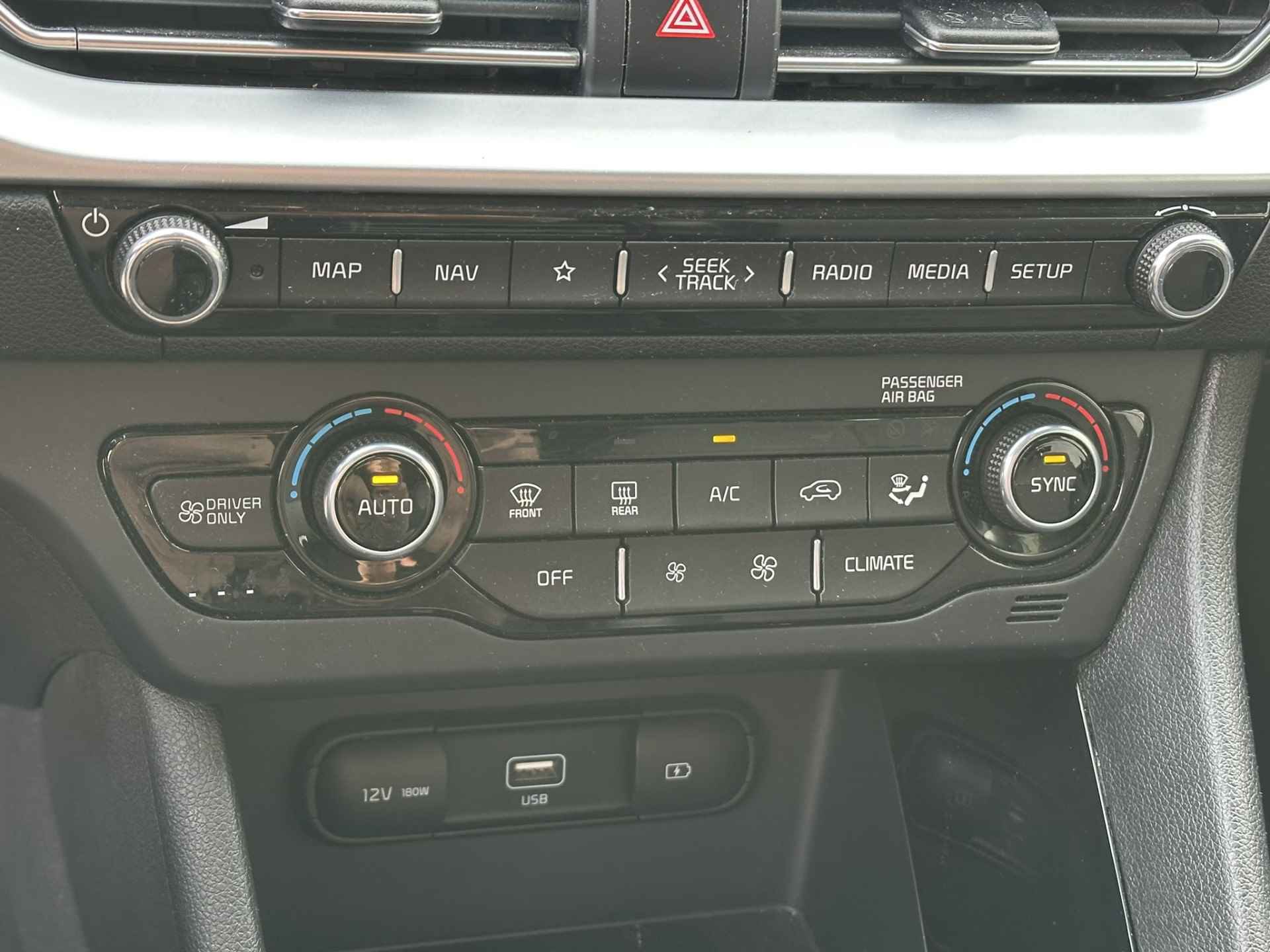 Kia Niro 1.6 GDi Hybrid DynamicLine | Navi | Bluetooth | Apple Carplay | Adapt. Cruise | PDC incl. Camera | Trekhaak - 33/69