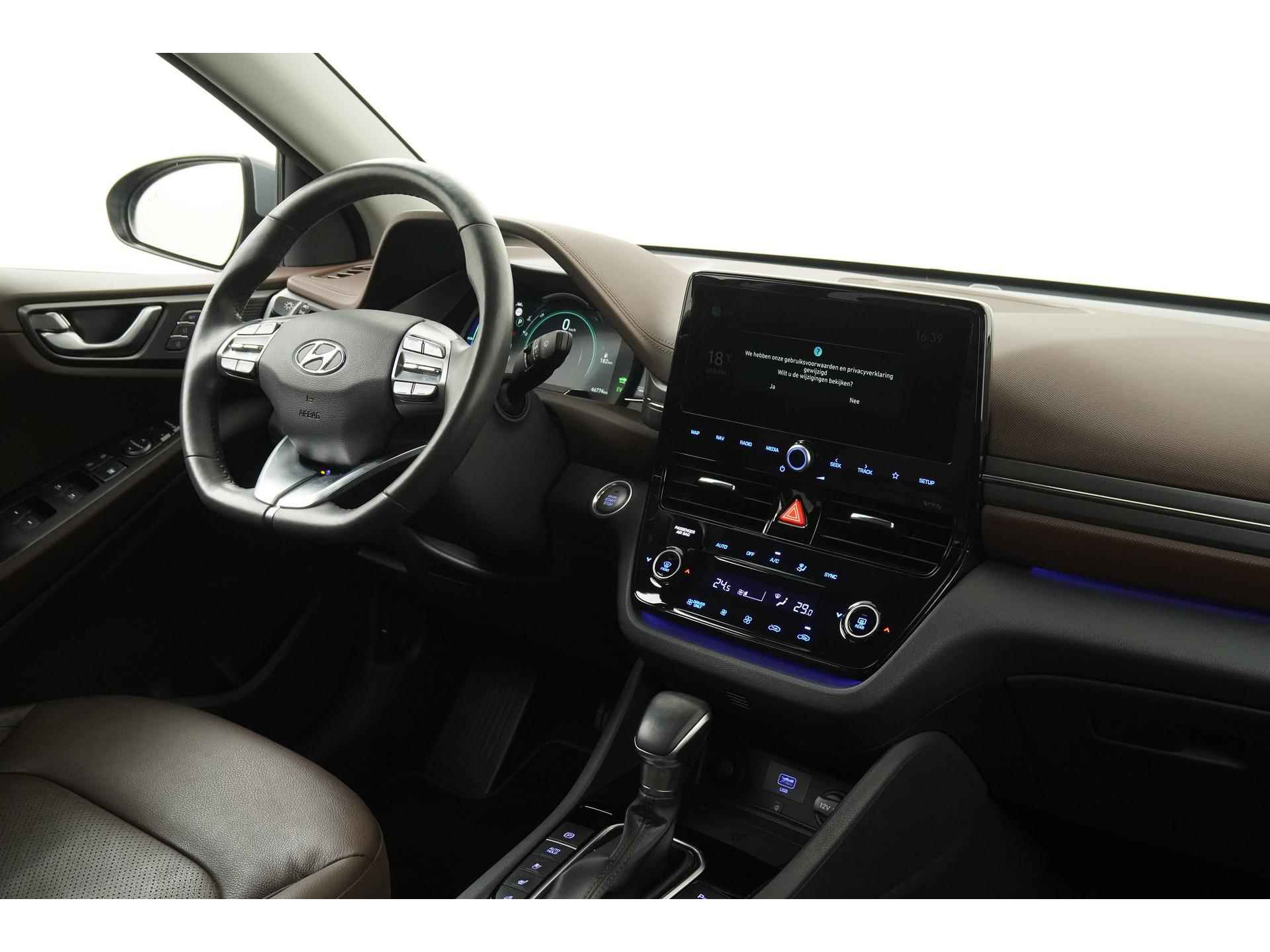 Hyundai IONIQ 1.6 GDi PHEV Premium | Bruin Leder |  Zondag Open! - 2/37