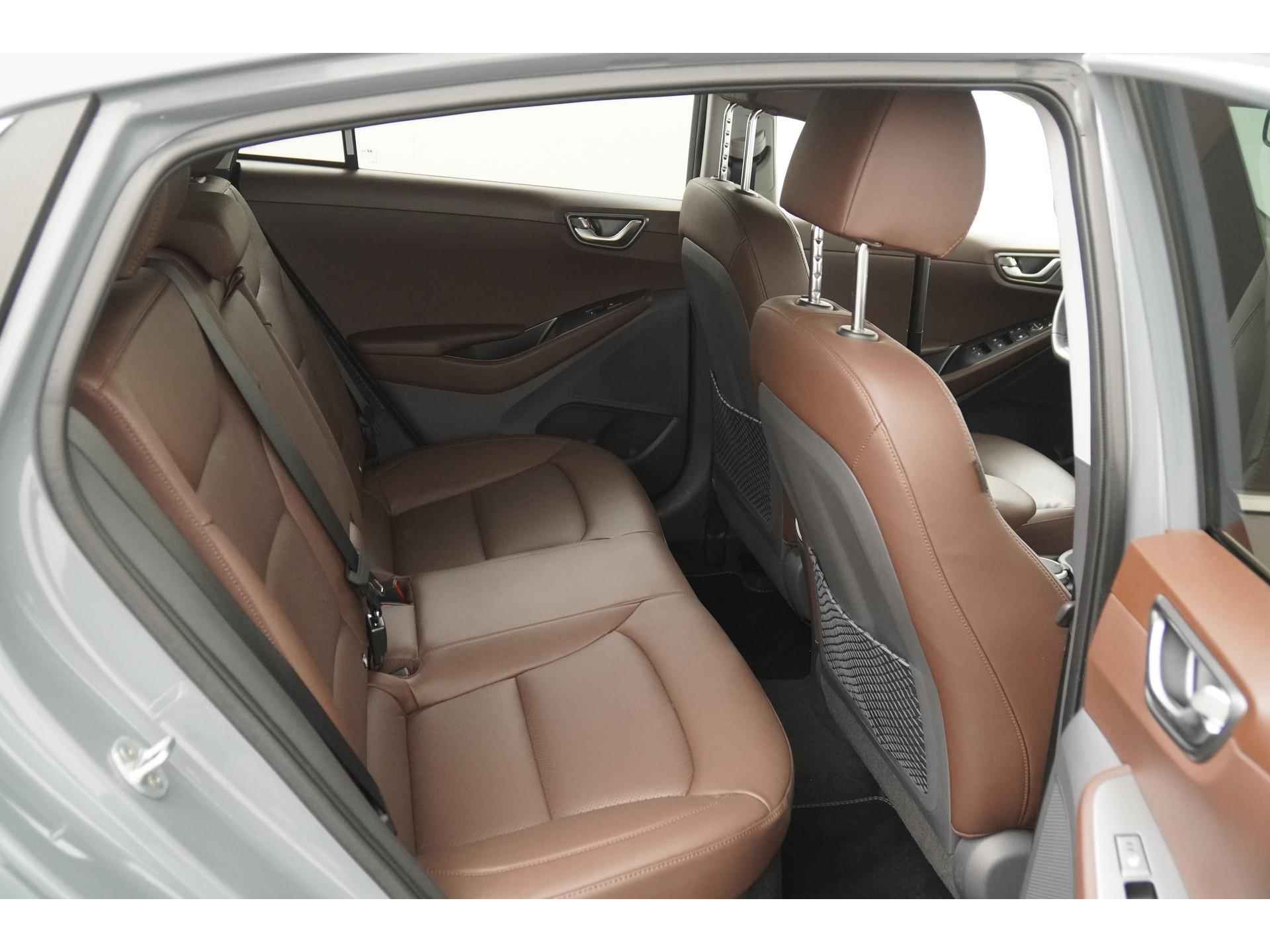 Hyundai IONIQ 1.6 GDi PHEV Premium | Bruin Leder |  Zondag Open! - 27/37