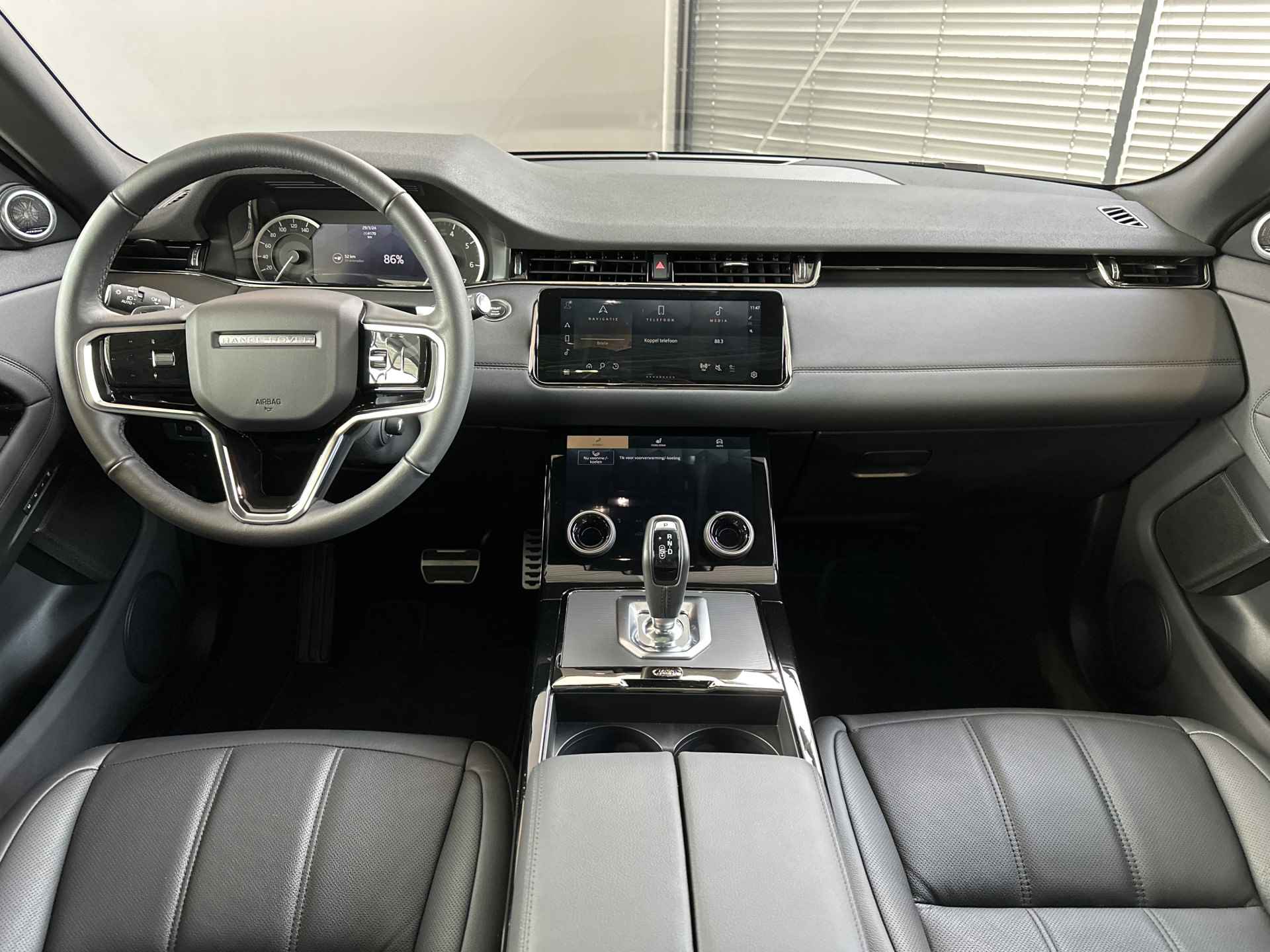 Land Rover Range Rover Evoque P300e AWD R-Dynamic SE | Cold Climate Pack | Panoramadak - 5/35