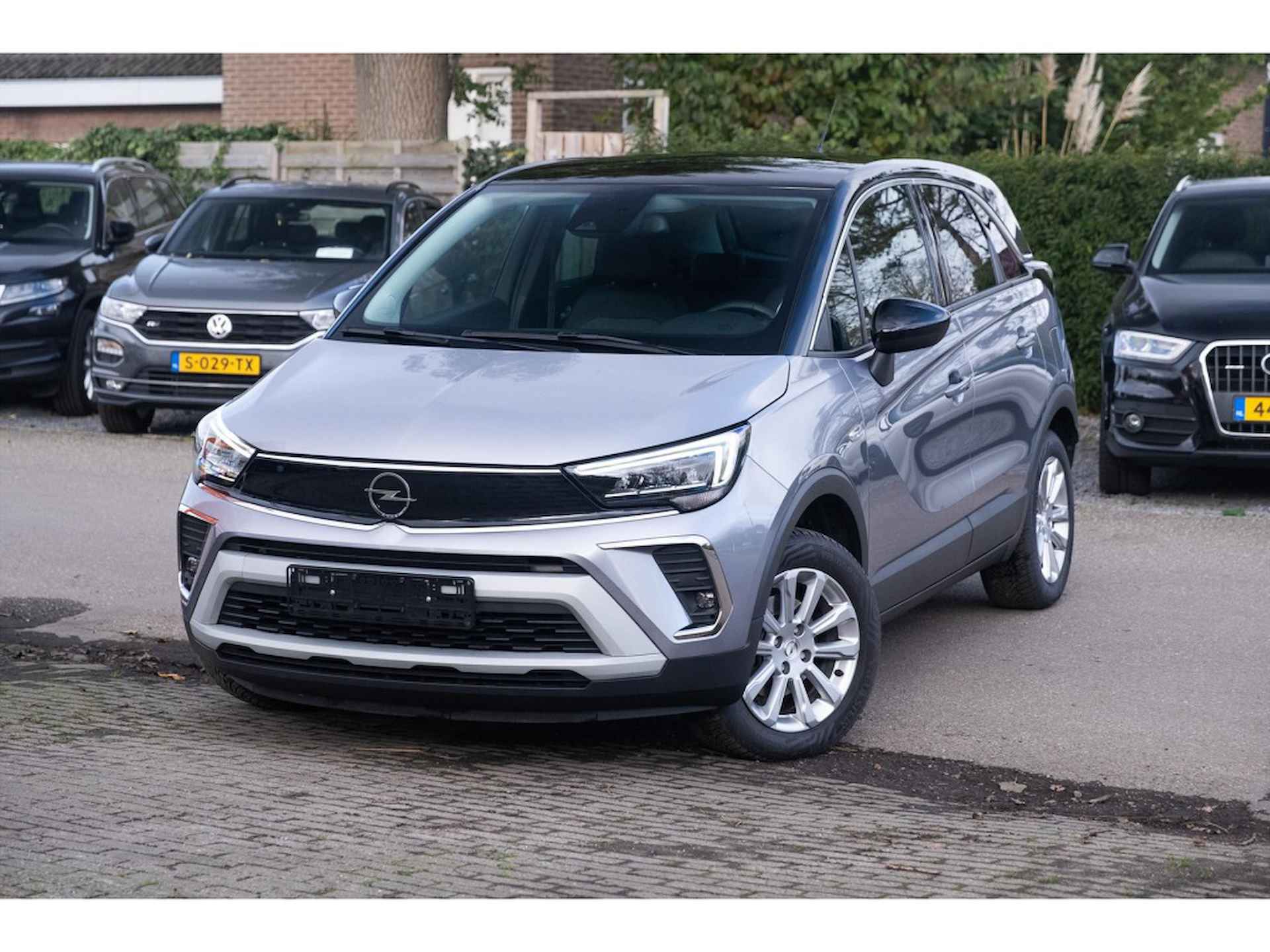 Opel Crossland 1.2 130PK Turbo GS Line | Automaat | Stoel/Stuur verwarming | Navigatie | Clima | Cruise | Lichtmetaal | All Season | Leder\Stof | Rijstrooksensor | Getint glas | Zwart dak | Bluetooth | Carplay - 7/21