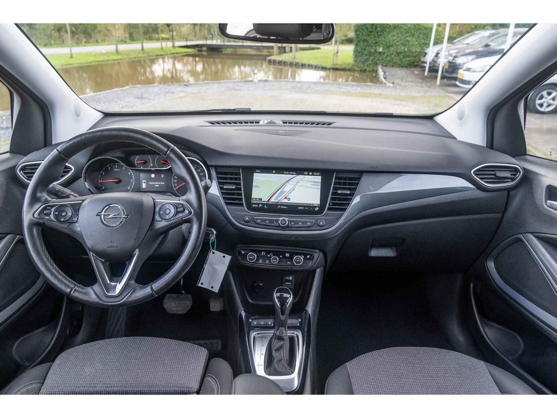 Opel Crossland 1.2 130PK Turbo GS Line | Automaat | Stoel/Stuur verwarming | Navigatie | Clima | Cruise | Lichtmetaal | All Season | Leder\Stof | Rijstrooksensor | Getint glas | Zwart dak | Bluetooth | Carplay - 18/21