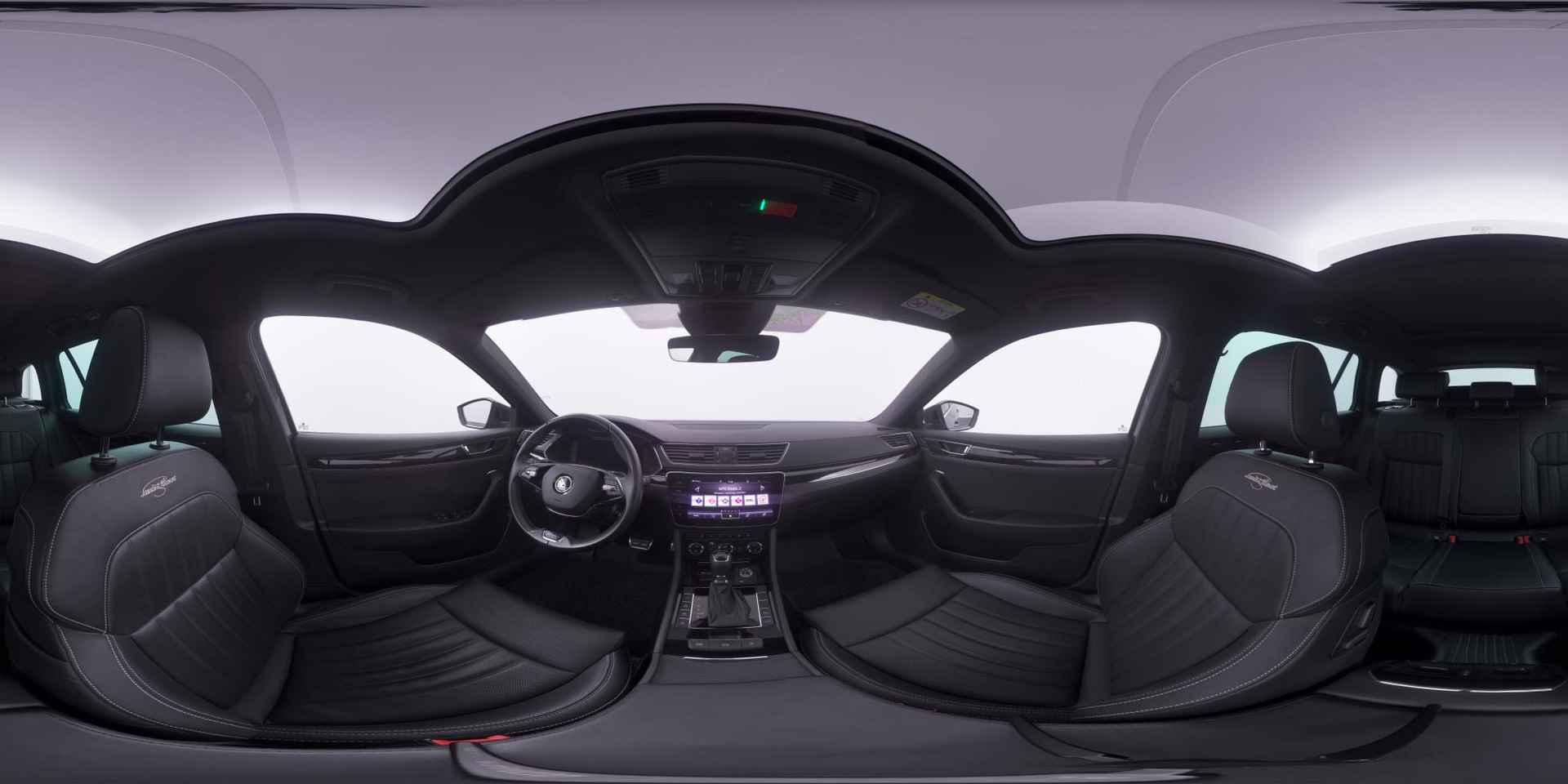 Škoda Superb Combi 1.4 TSI iV Laurin & Klement | Virtual Cockpit | Panoramadak | Zondag Open! - 51/51