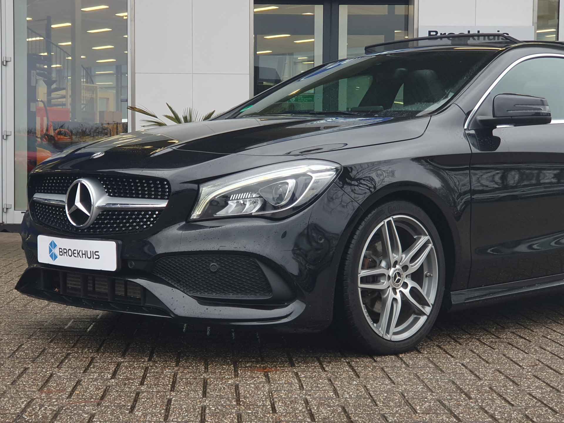 Mercedes-Benz CLA-Klasse Shooting Brake 180 AMG | 1e eigenaar | Panoramadak | Stoelverwarming | Camera - 3/34