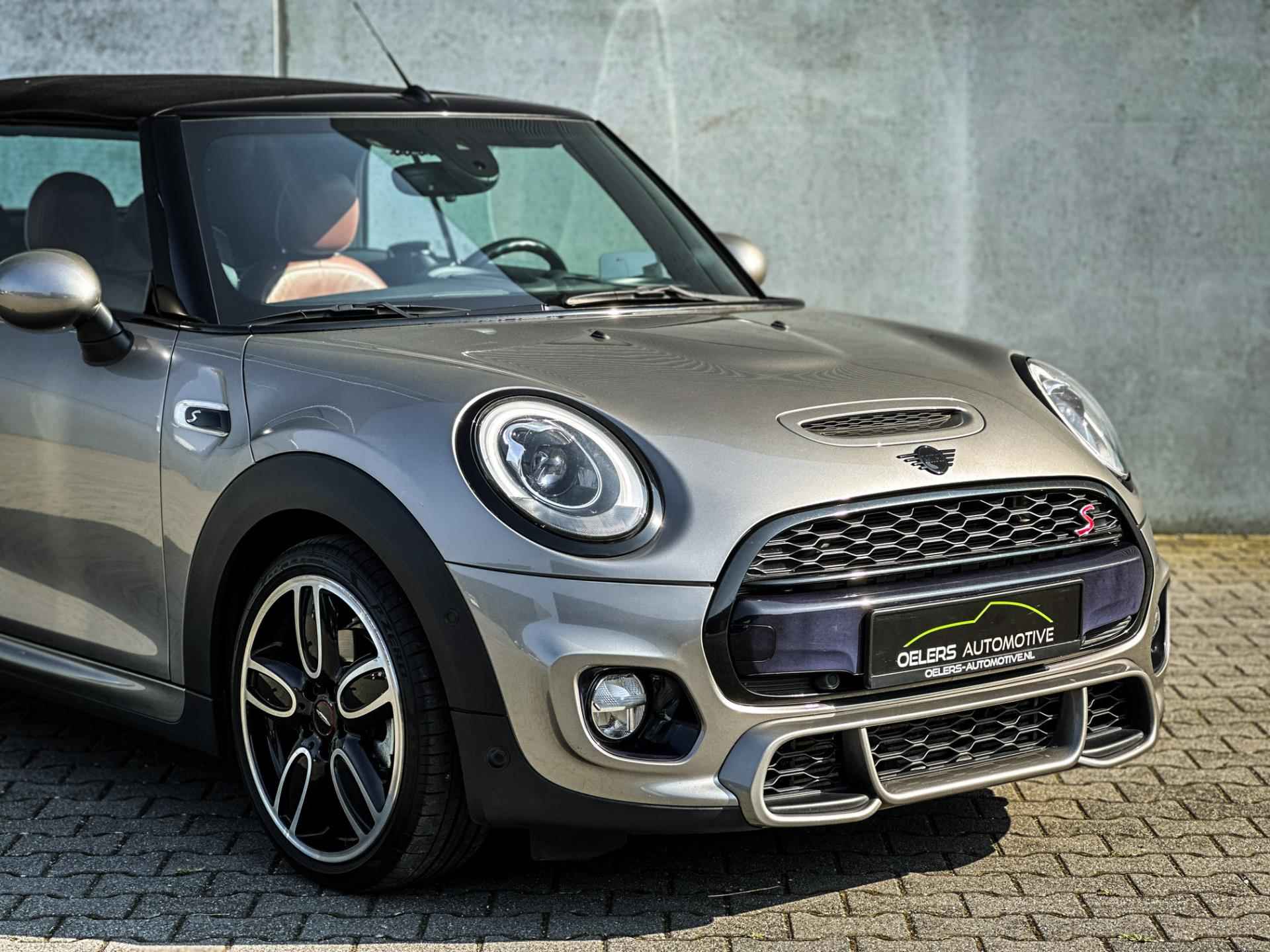 Mini Mini Cabrio 2.0 Cooper S Chili Serious Business | JCW | Org. NL | Leder | Head-up | Harman Kardon | Camera | - 7/46