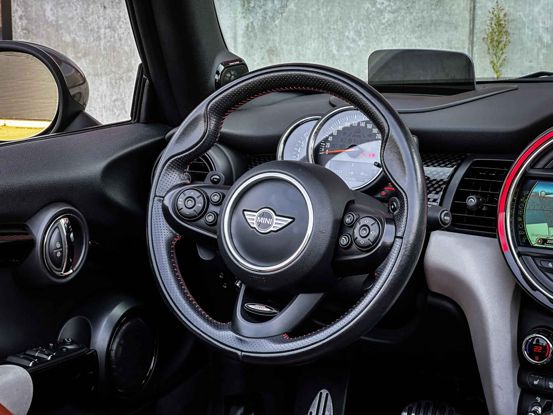 Mini Mini Cabrio 2.0 Cooper S Chili Serious Business | JCW | Org. NL | Leder | Head-up | Harman Kardon | Camera | - 26/46