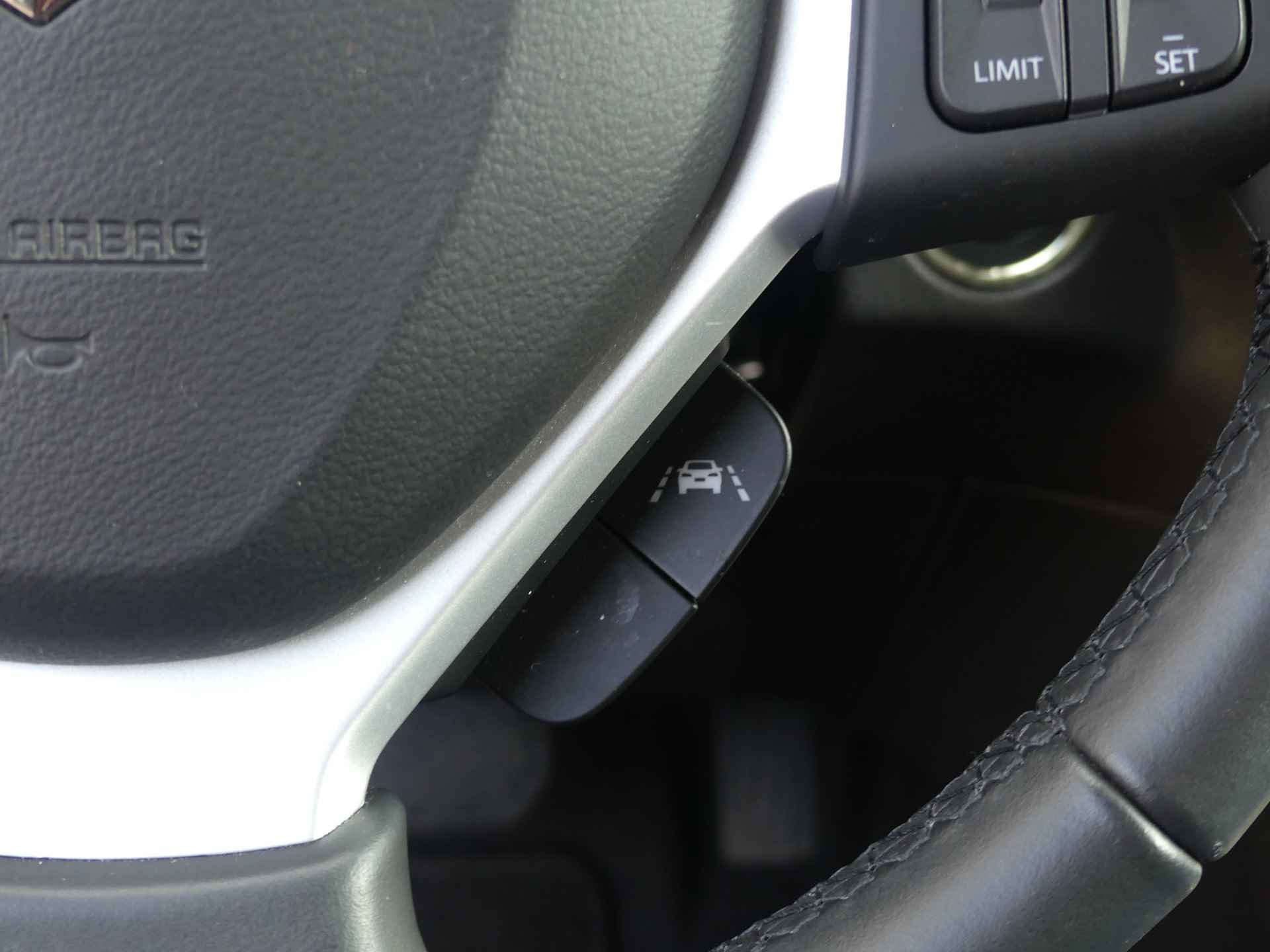 Suzuki S-Cross 1.5 Hybrid Style Automaat Cruise Control Adaptief, Parkeersensoren Voor en Achter, Trekhaak, Navigatie - 18/33