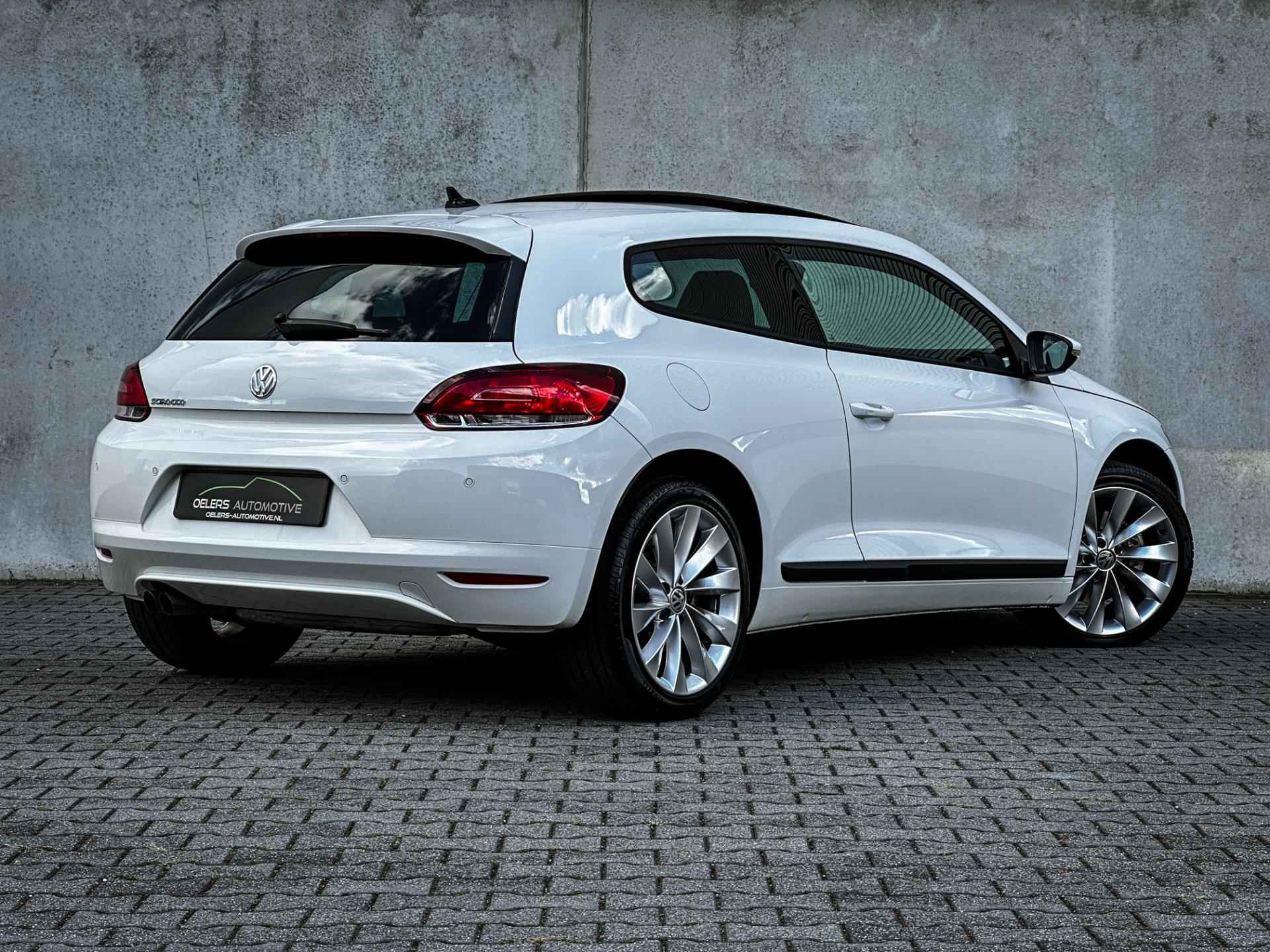 Volkswagen Scirocco 1.4 TSI Highline | UNIEK! | 14dkm | 1e eig. | Clima | Navi | Panorama | Xenon | H.Leder | - 2/47