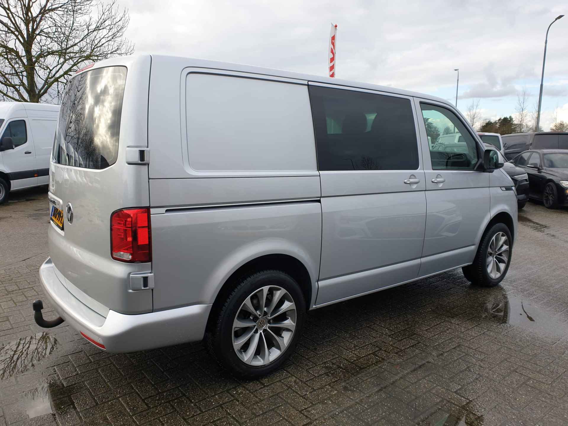 Volkswagen Transporter 2.0 TDI L1H1 Economy Business - 12/15