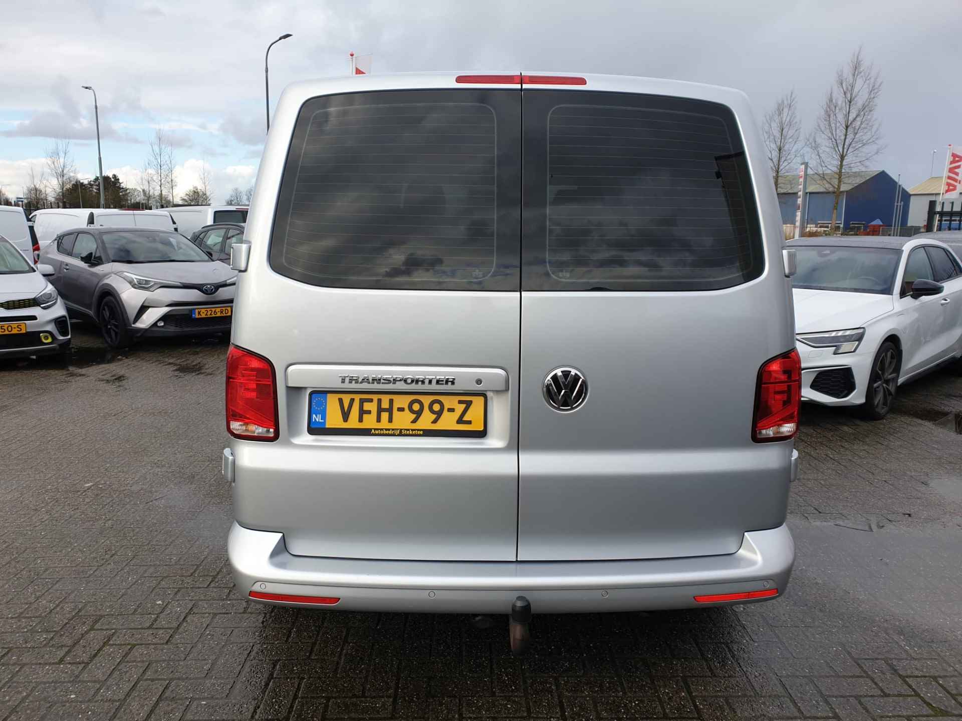 Volkswagen Transporter 2.0 TDI L1H1 Economy Business - 13/15