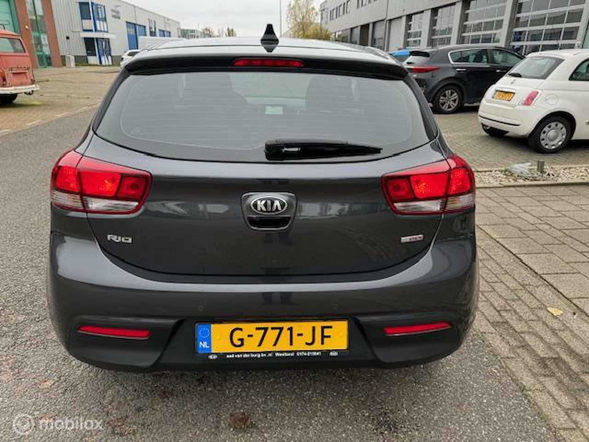 Kia Rio 1.0 T-GDI 100pk  DynamicLine  , Navi / Bluetooth / Camera achter , Parkeerhulp achter , Airco , Metaallak , Velgen - 4/27