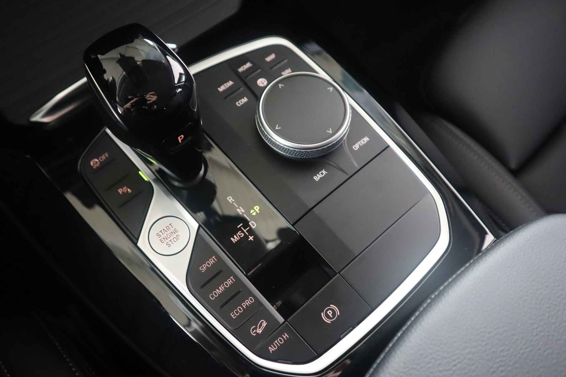 BMW X4 xDrive30i Head-Up Display / Driving Assistant / Comfort Access - 19/26