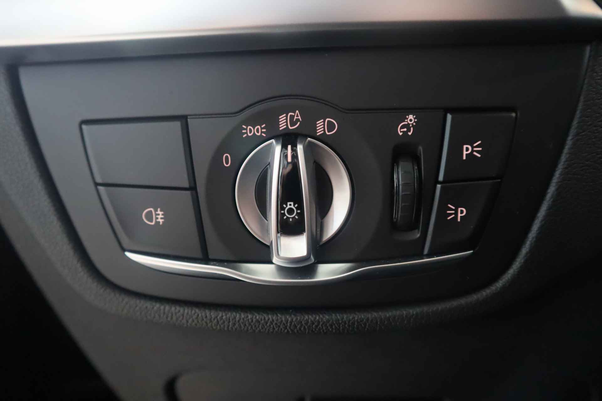BMW X4 xDrive30i Head-Up Display / Driving Assistant / Comfort Access - 22/26