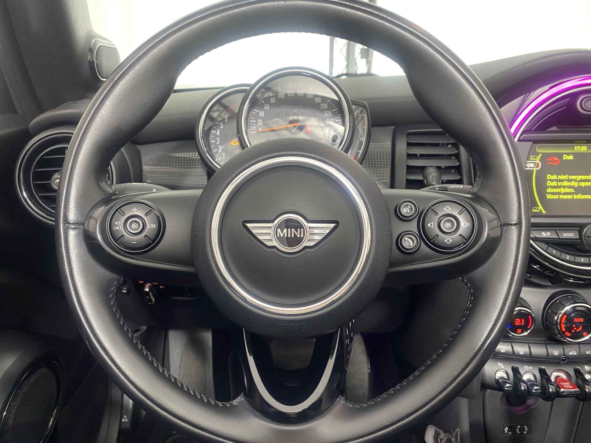 MINI Cabrio 1.5 Cooper Salt Automaat | Navi | 17 inch LMV | All Season | Stoelverw. | Cruise Control | - 15/34