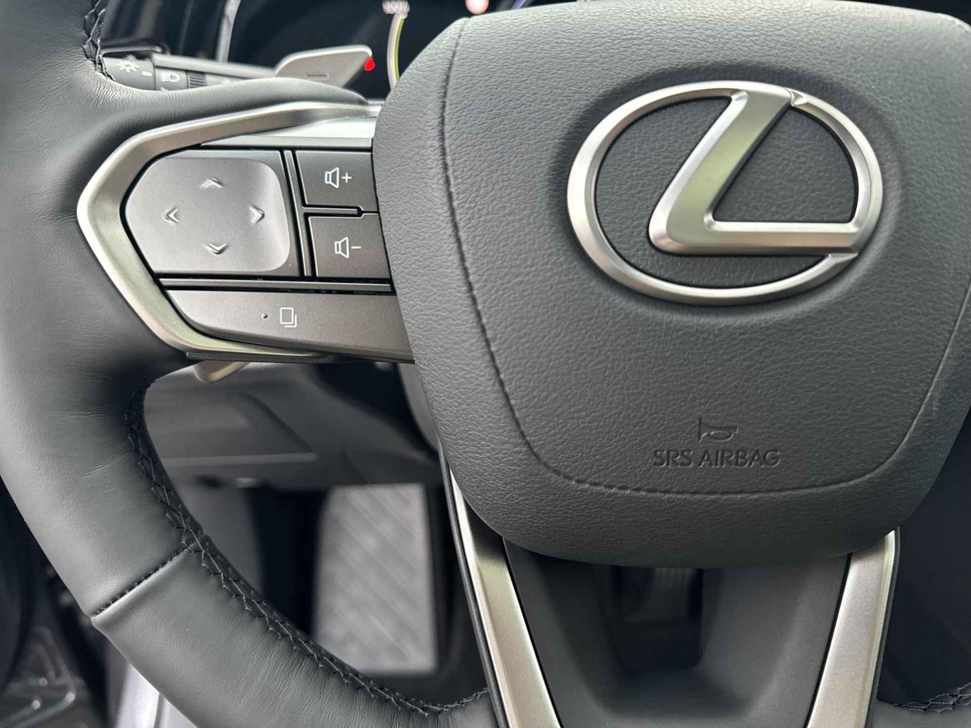 Lexus NX 450h+ AWD Executive Line | 06-10141018 Voor meer informatie - 29/46