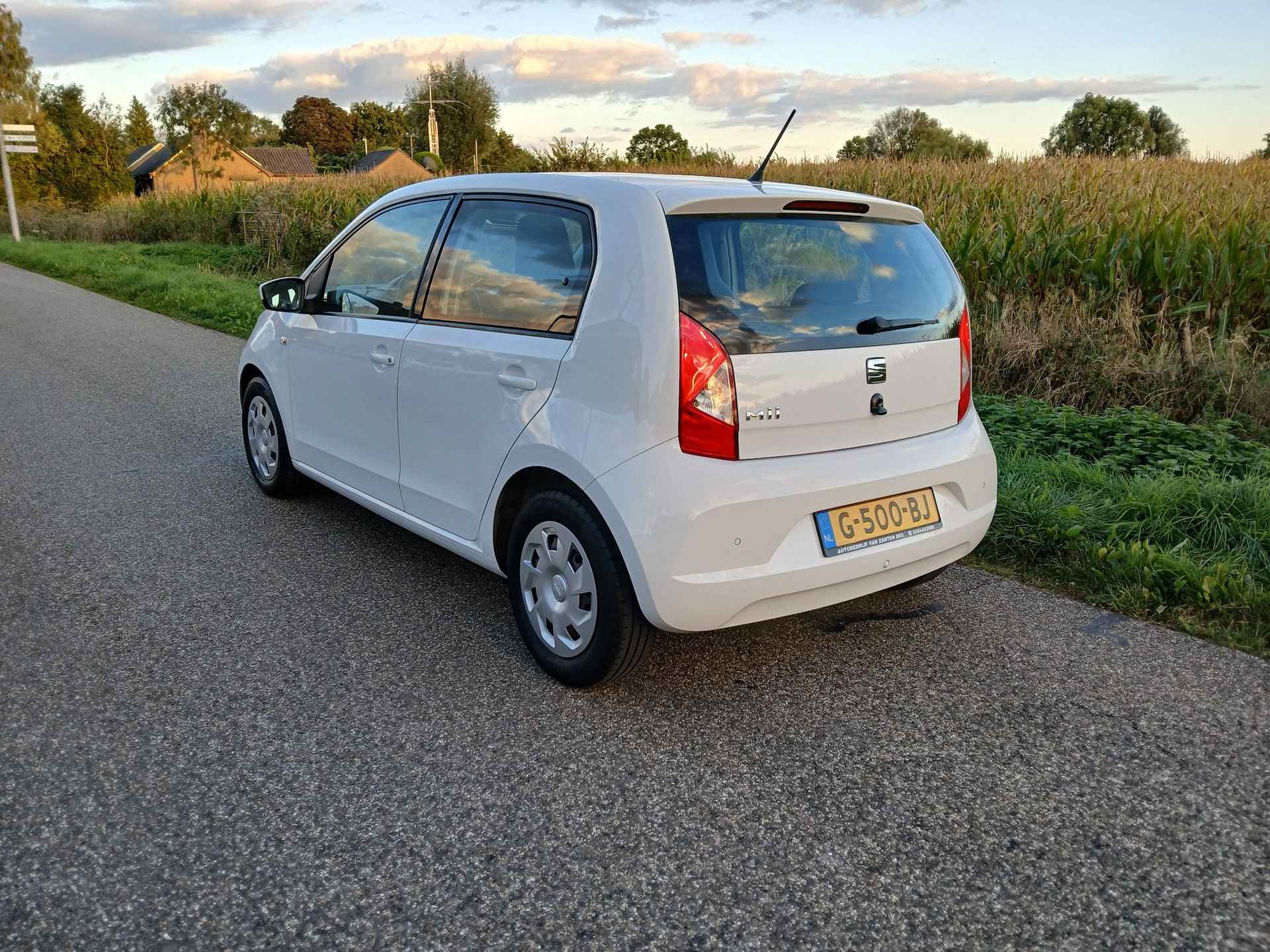 SEAT Mii 1.0 Style Intense + Airco + Park. sensoren + cruise contr. etc. - 4/15