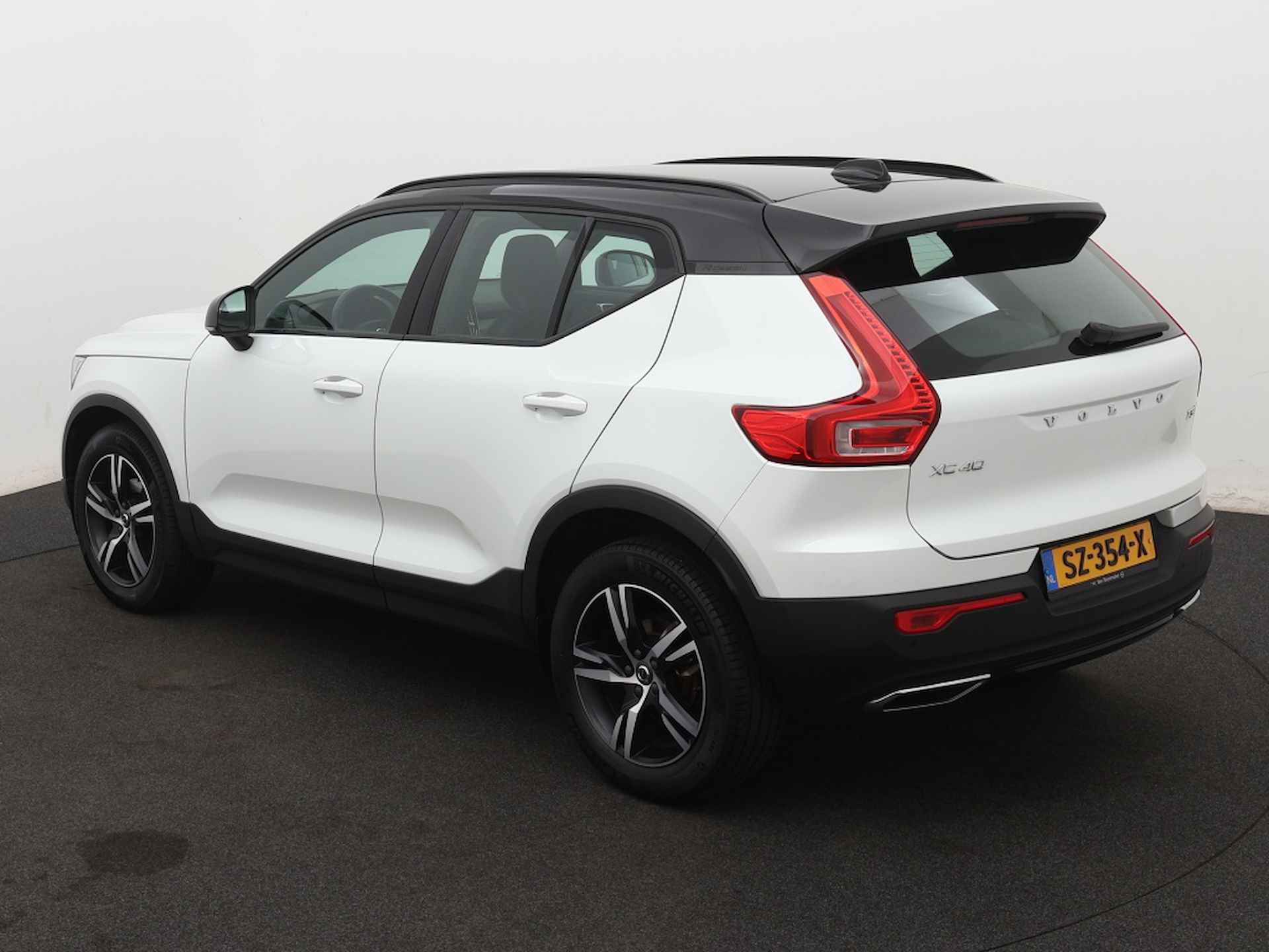 Volvo XC40 1.5 T3 R-Design Adaptive Cruise | Camera | BLISS - 3/31