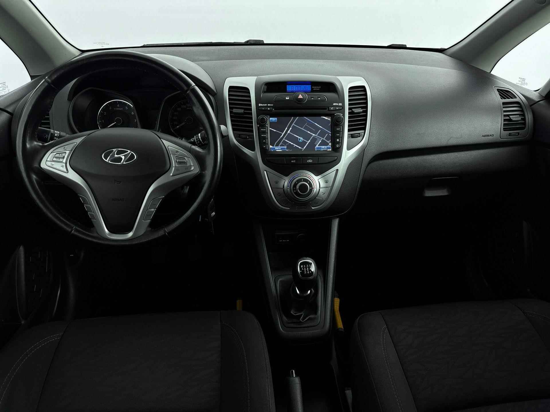 Hyundai ix20 1.4i Go! | Trekhaak | Navigatie | Camera | Climate Control | Cruise - 12/33