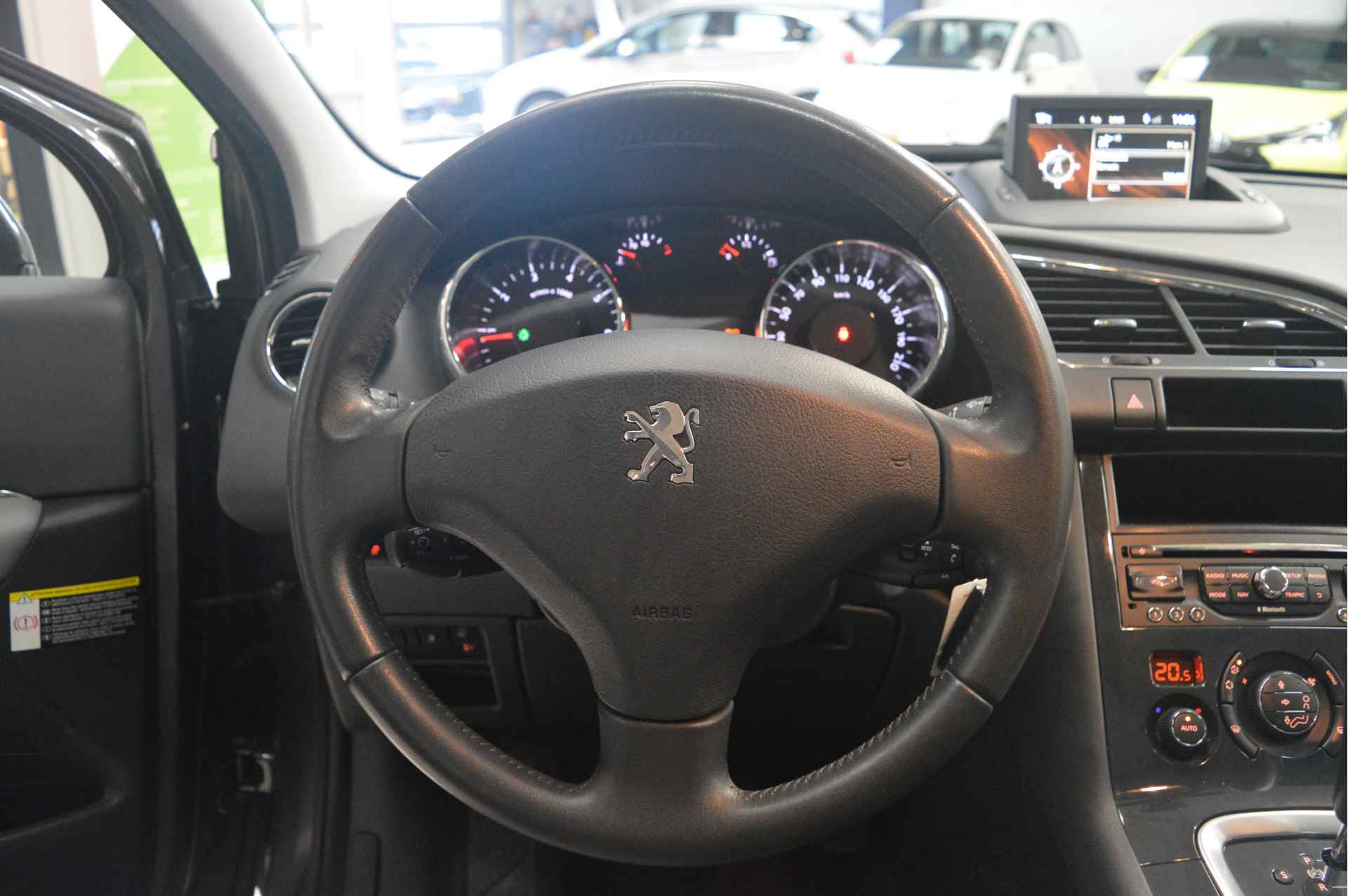 Peugeot 3008 1.6 THP Active // AUTOMAAT // CLIMA // PANO // CRUISE // TREKHAAK // - 14/25