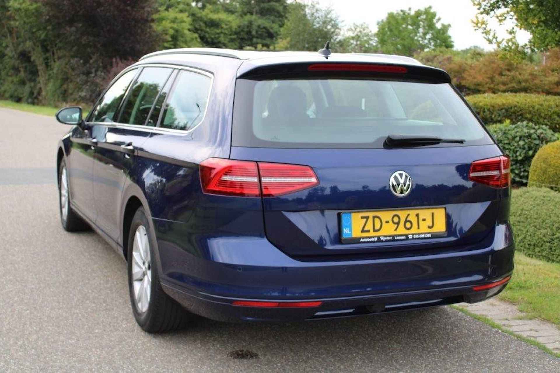 VOLKSWAGEN Passat 1.5TSI 150pk Comfort Bsn automaat ACC/ECC/navi/trekhaak - 2/34