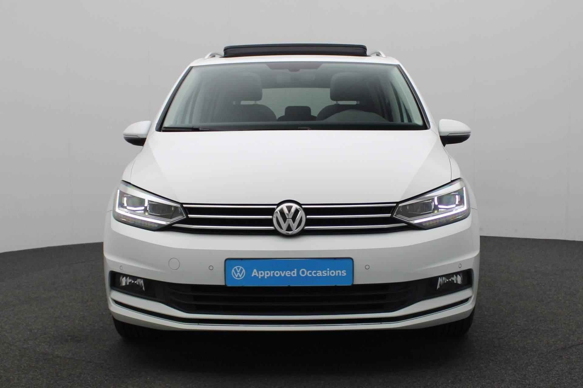 Volkswagen Touran 1.0 TSI 115PK Highline - Origineel NL | Pano | Trekhaak | Navi Discover Pro | Keyless | Camera | Full LED | ACC | 16 inch - 18/39