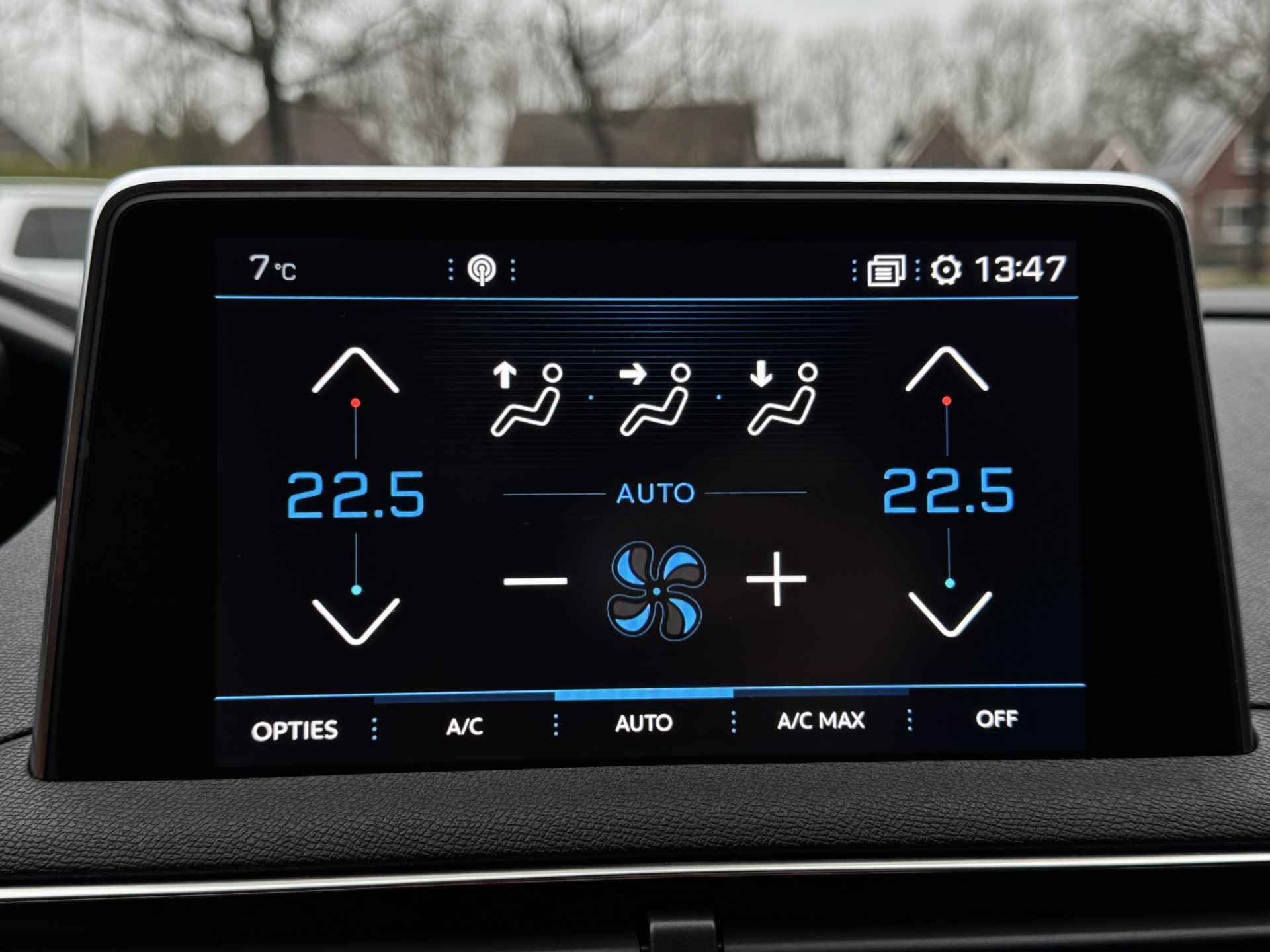 Peugeot 3008 1.2 PureTech GT Line Avantage | Rondomzicht Camera | Climate Control | Rijklaar + 12 Maand BOVAG Garantie - 22/41